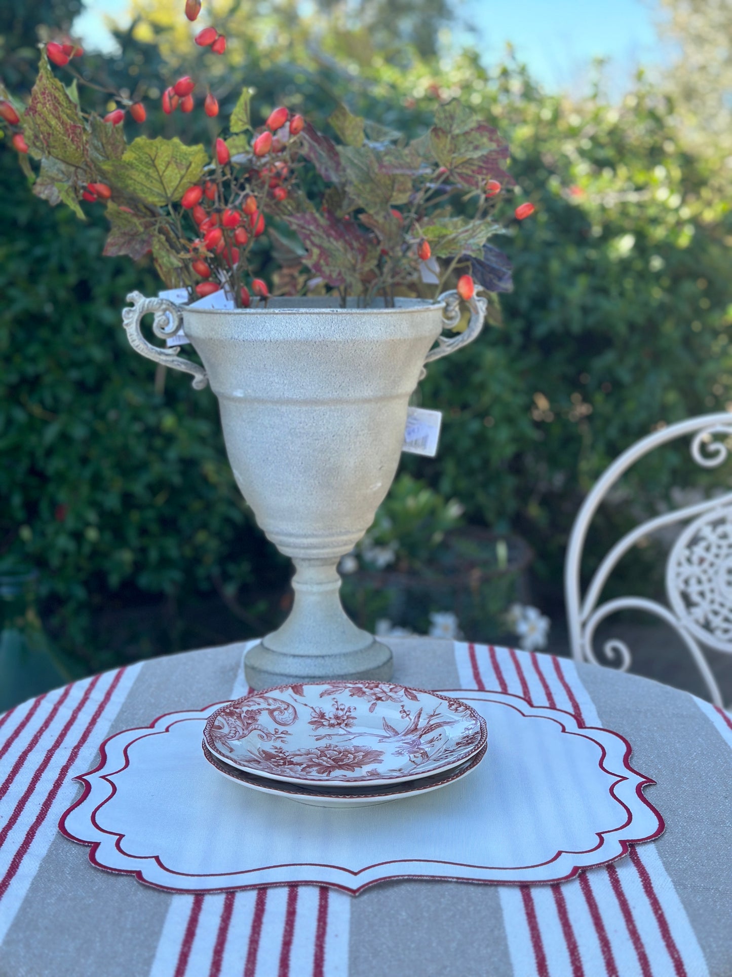 Tovaglietta Ricamata Bianca/Rossa Idrorepellente