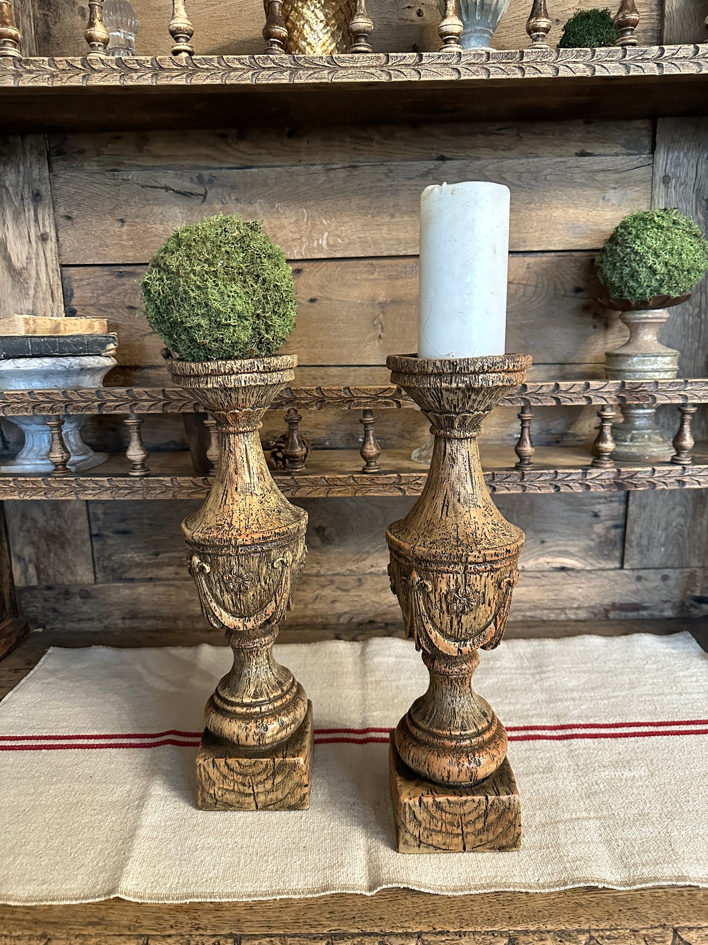 Candelabro Effetto Legno Decorato