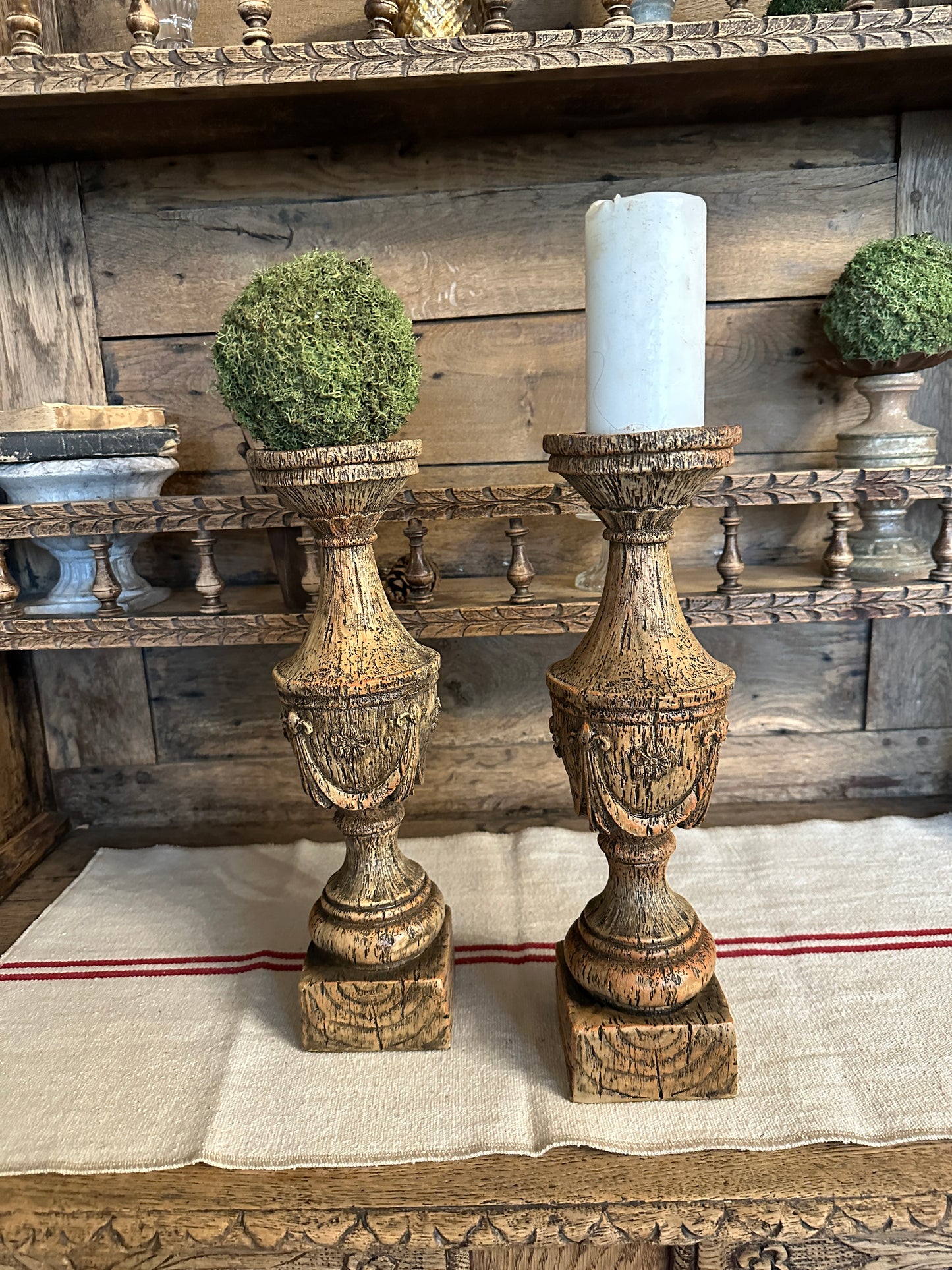 Candelabro Effetto Legno Decorato