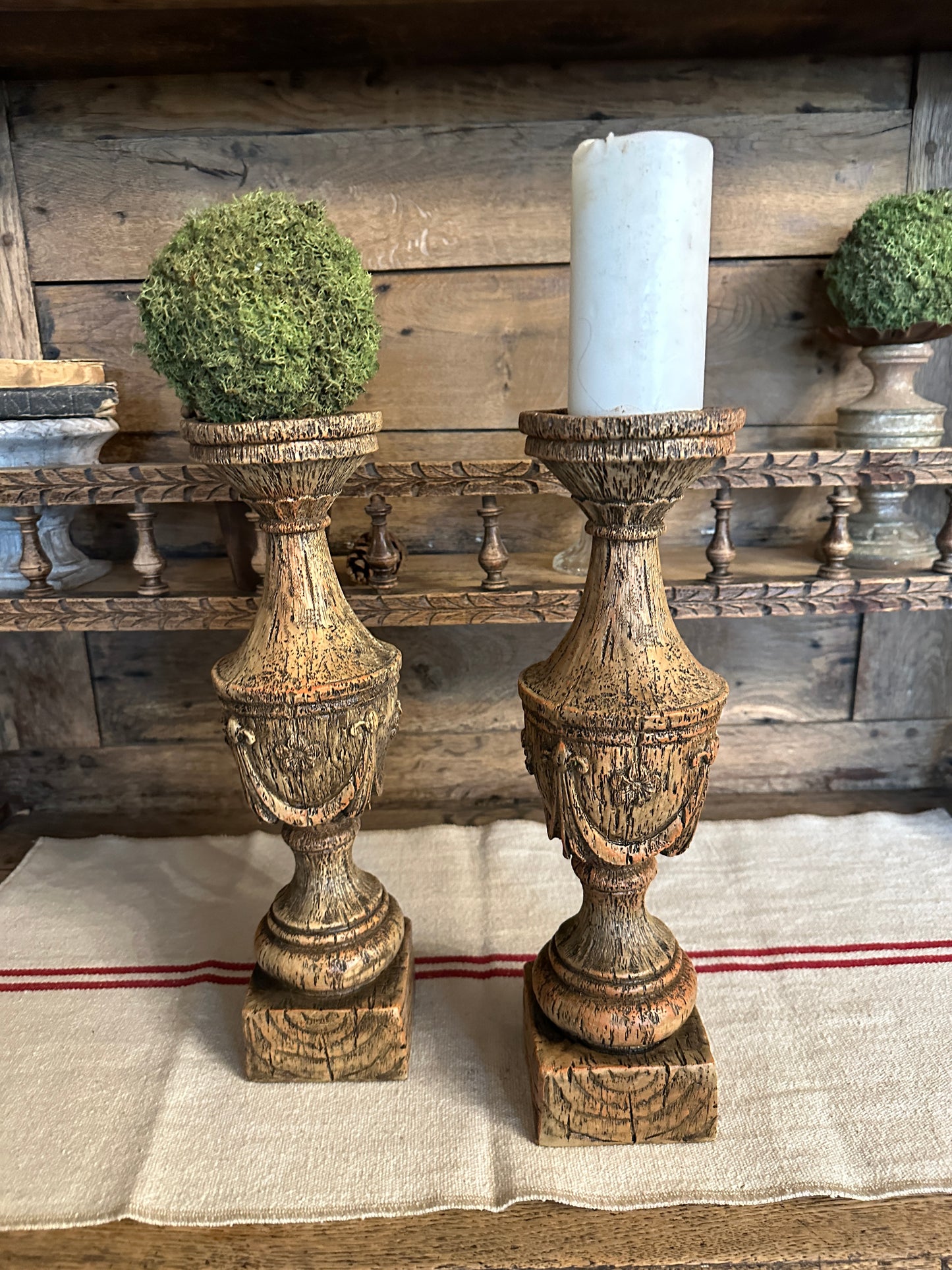 Candelabro Effetto Legno Decorato