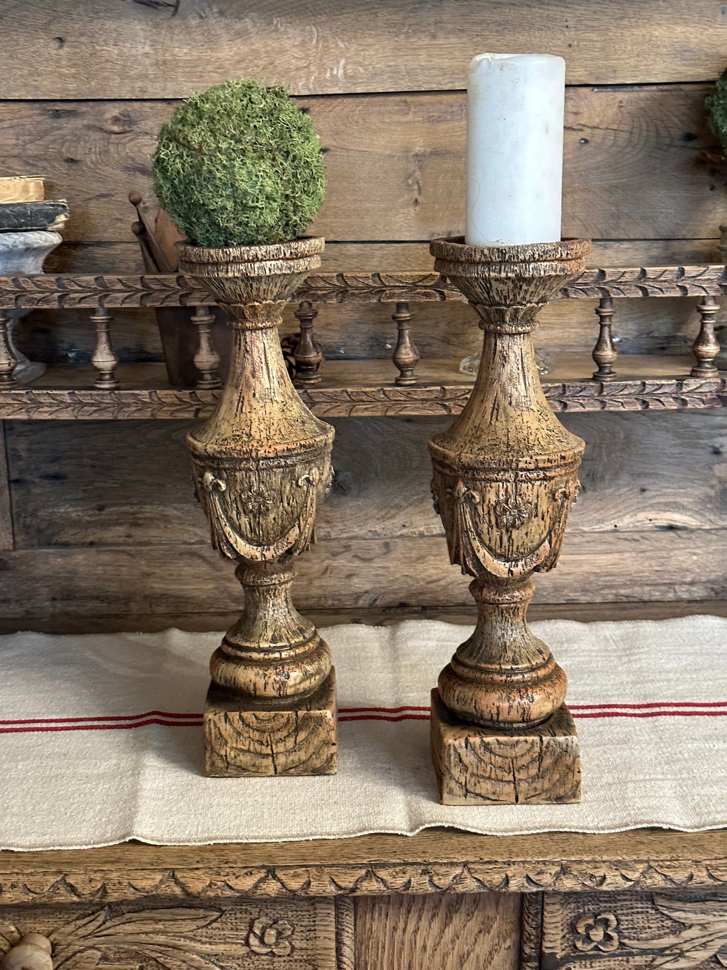 Candelabro Effetto Legno Decorato