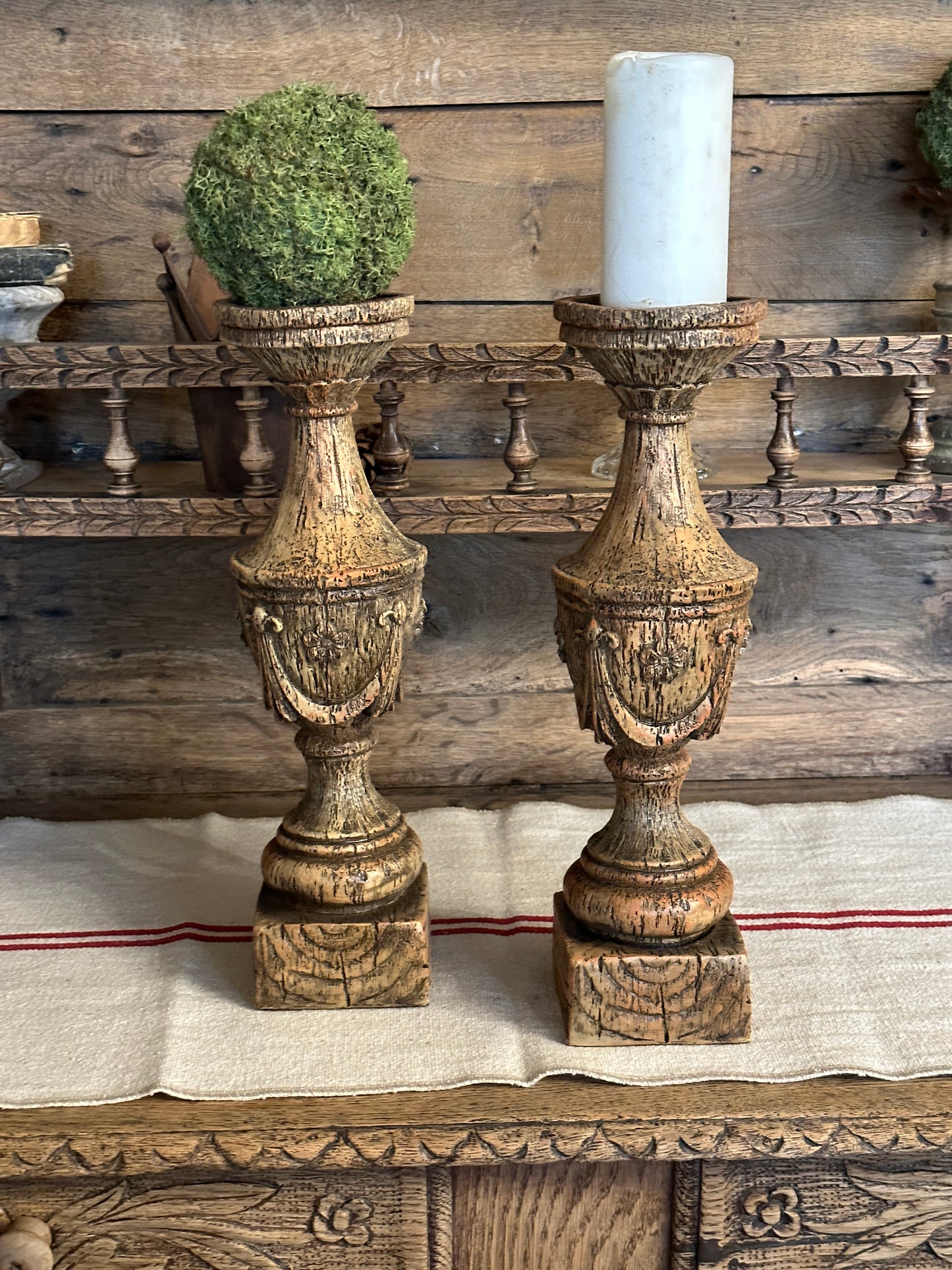 Candelabro Effetto Legno Decorato