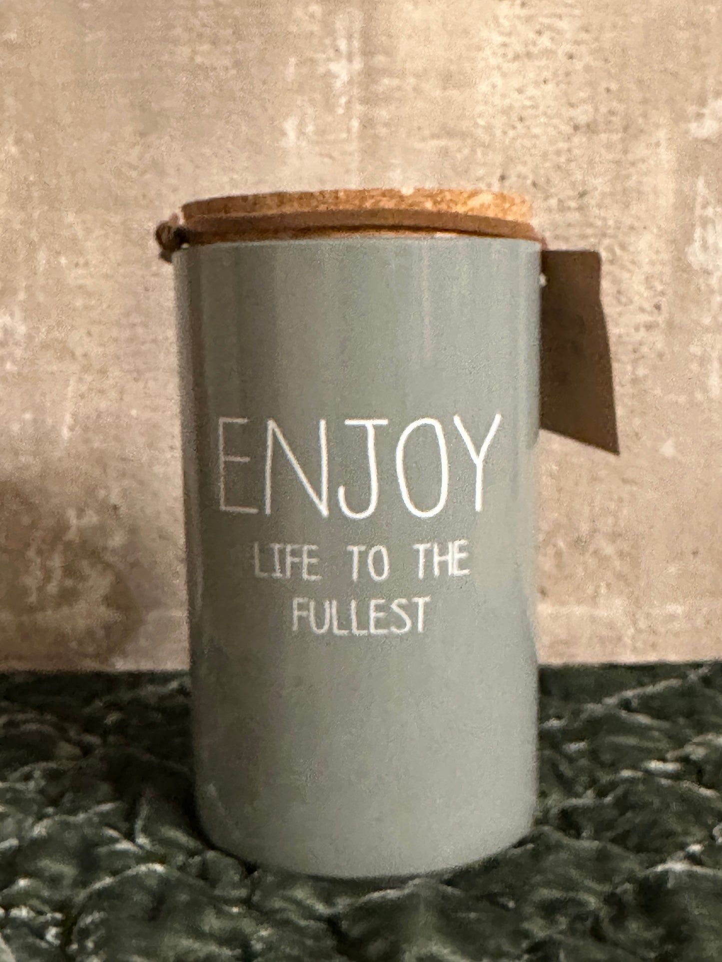 Candela In Barattolo Con Tappo "Enjoy Life To The Fullest"
