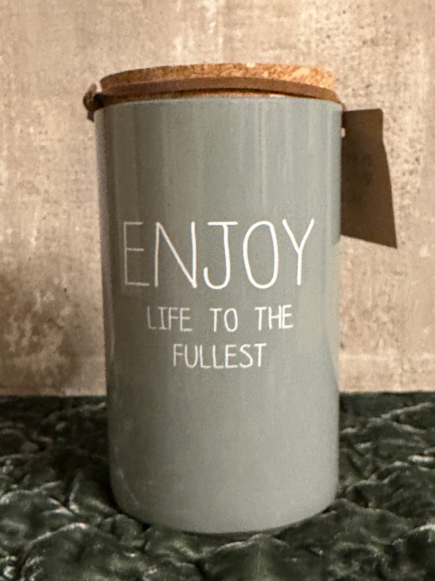Candela In Barattolo Con Tappo "Enjoy Life To The Fullest"