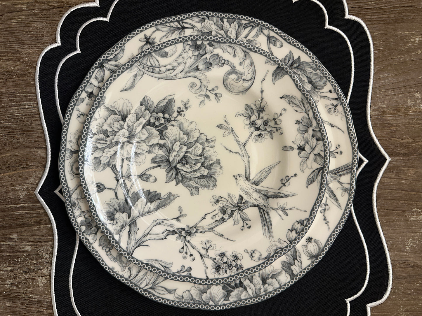 Piatti Fioritura Bianco & Nero
