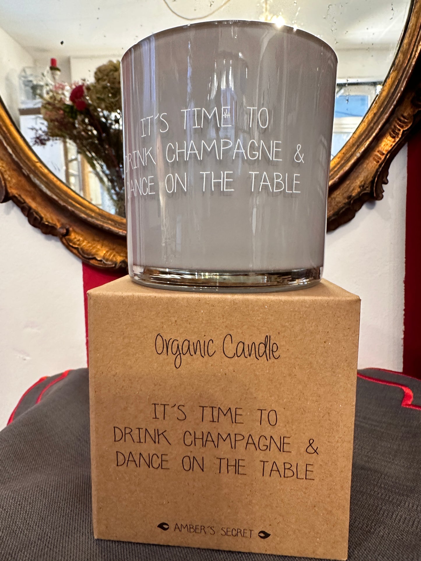Candela Tortora "It's Time To Drink Champagne"