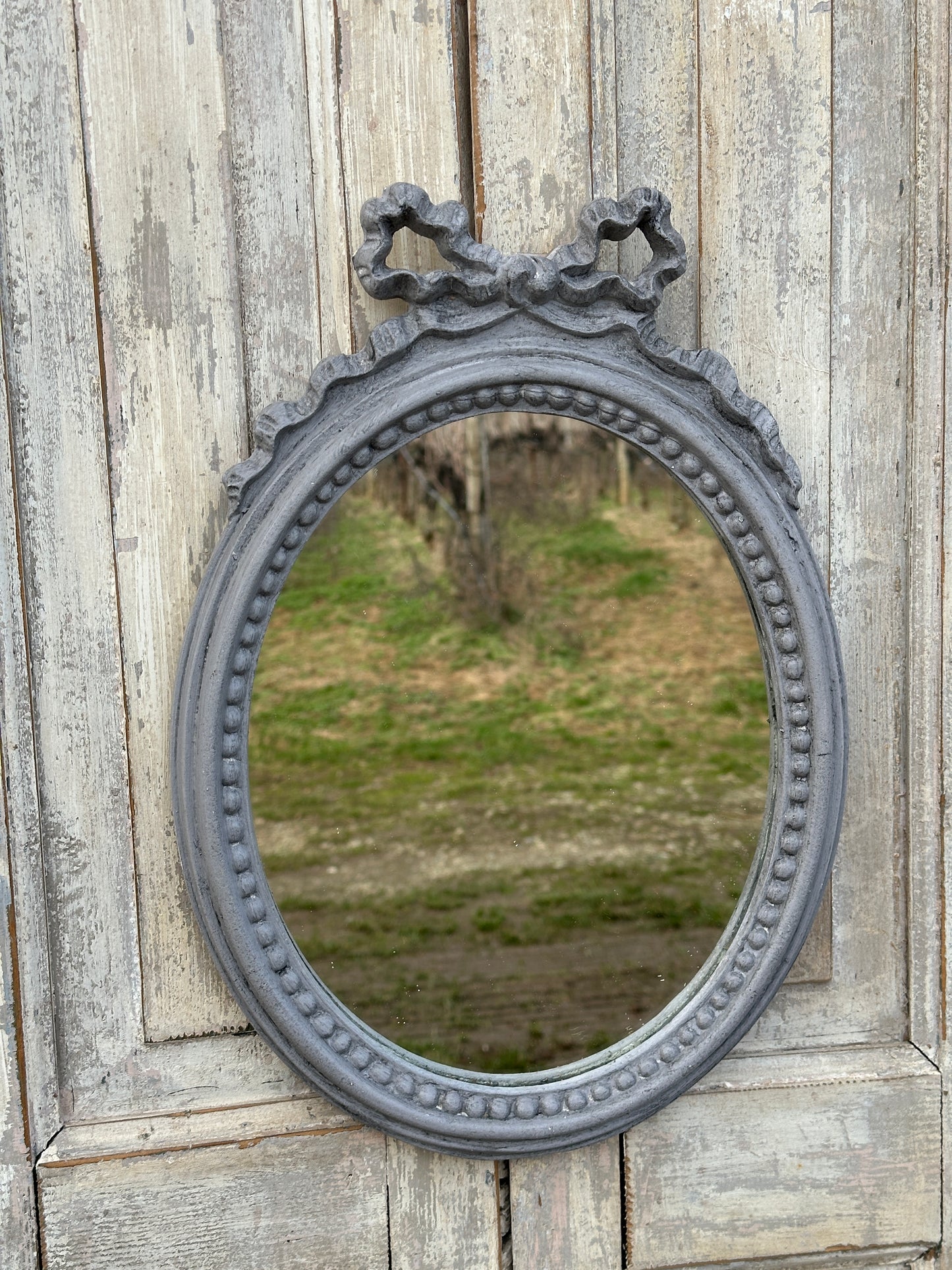 Specchio Nodo D'Amore Ovale Verticale Grigio