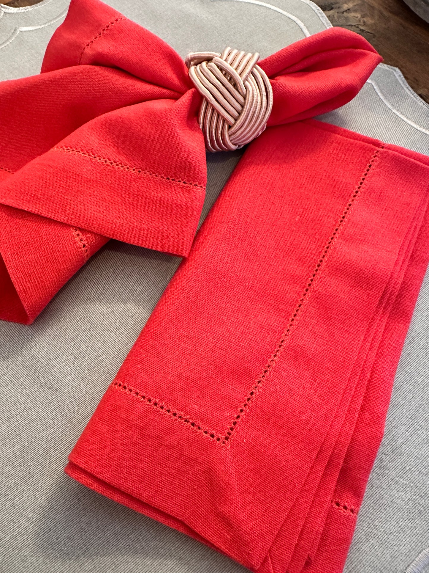 Tovagliolo Corallo Con Orlo A Giorno