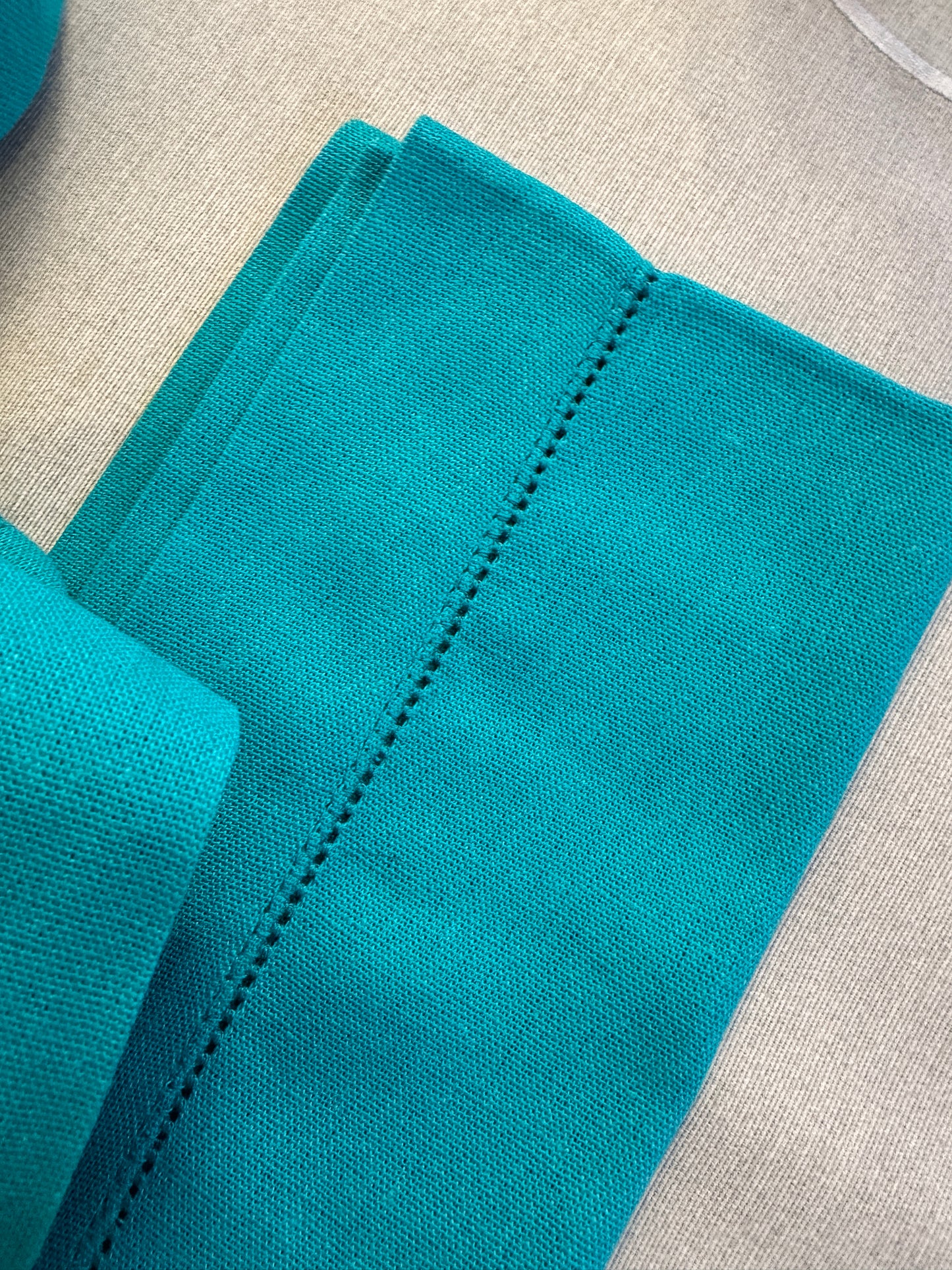 Tovagliolo Verde Turchese Con Orlo A Giorno