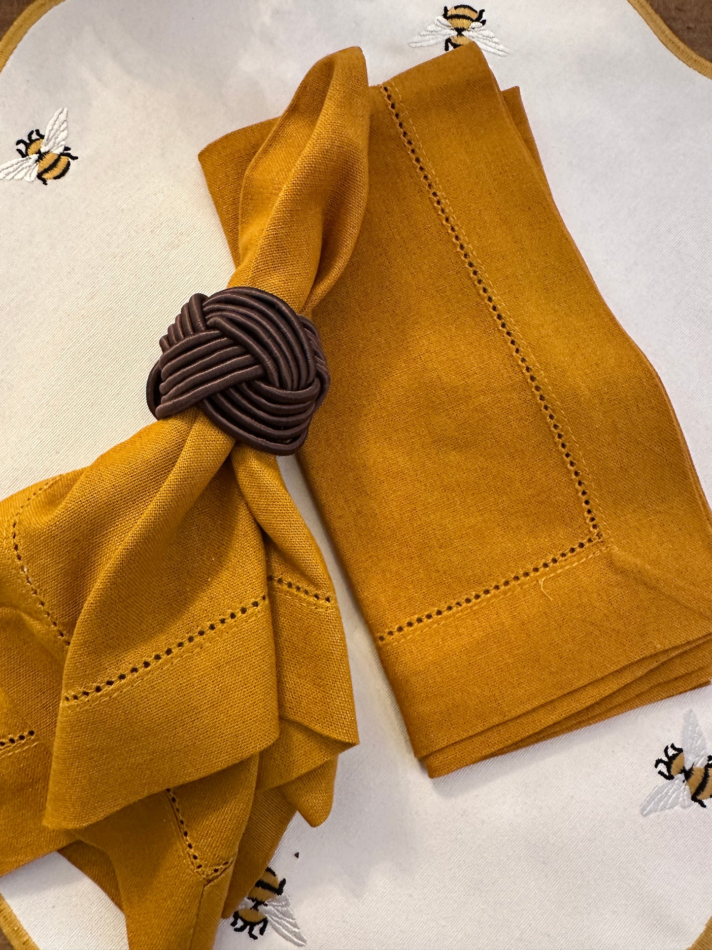 Tovagliolo Giallo Senape Con Orlo A Giorno