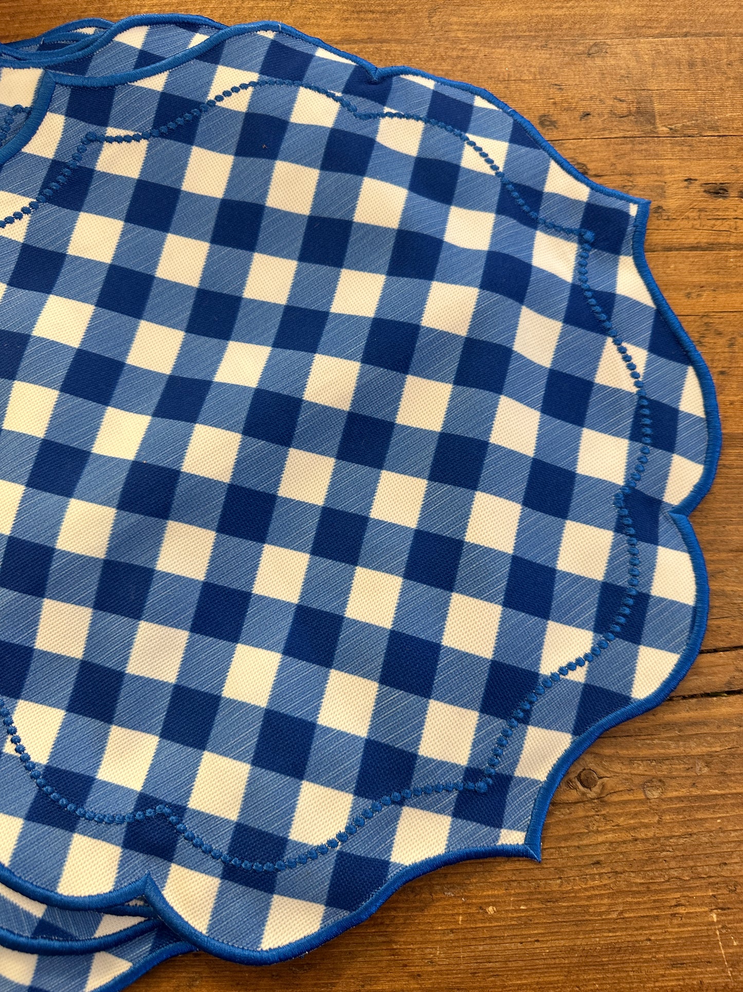 Tovaglietta Bluette A Quadretti Vichy Ricamata