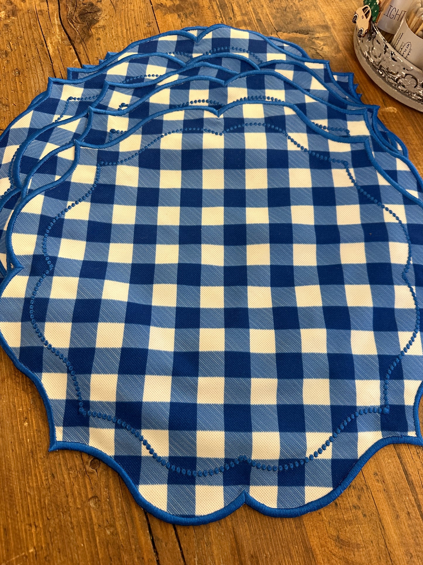Tovaglietta Bluette A Quadretti Vichy Ricamata