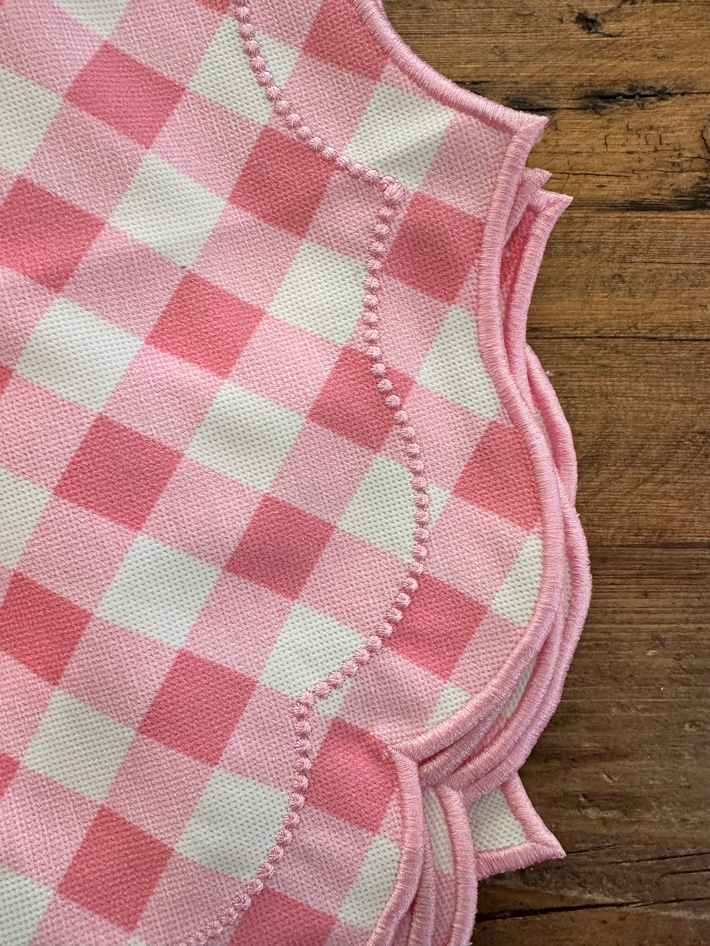 Tovaglietta Rosa A Quadretti Vichy Ricamata