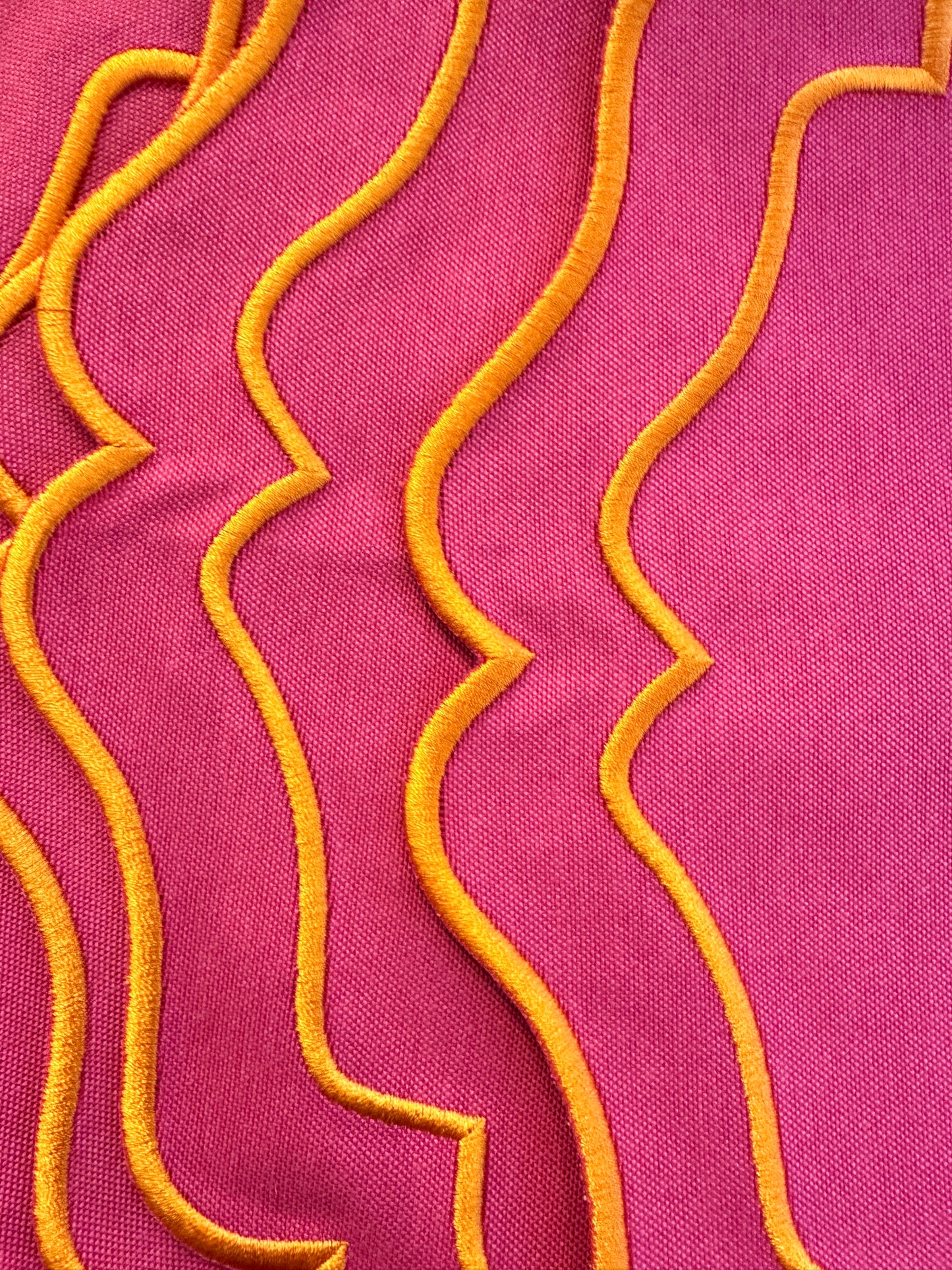 Tovaglietta Rotonda Ricamata Fuchsia/ Arancio
