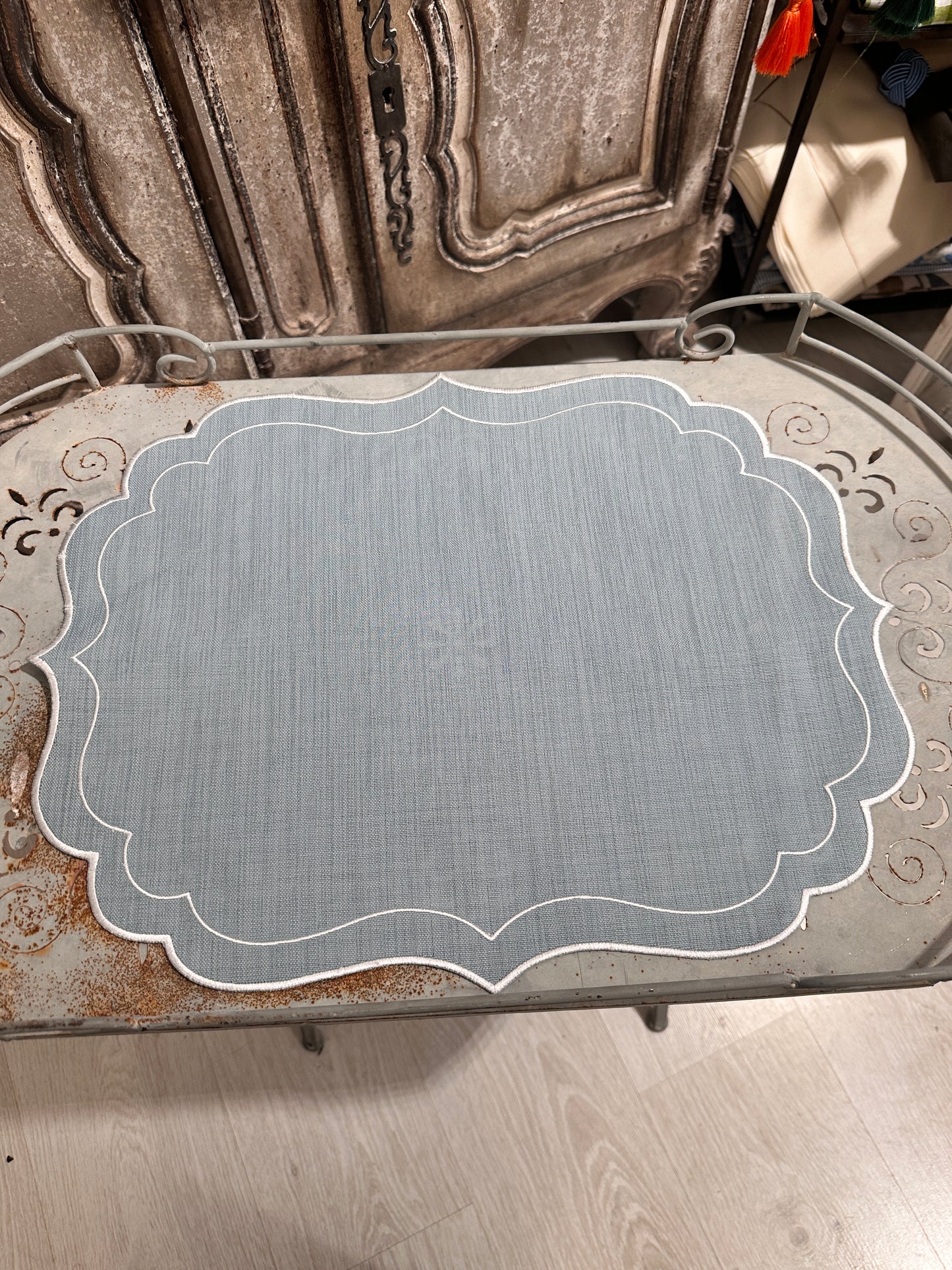 Tovaglietta Lino Ricamata Azzurro/ Bianco