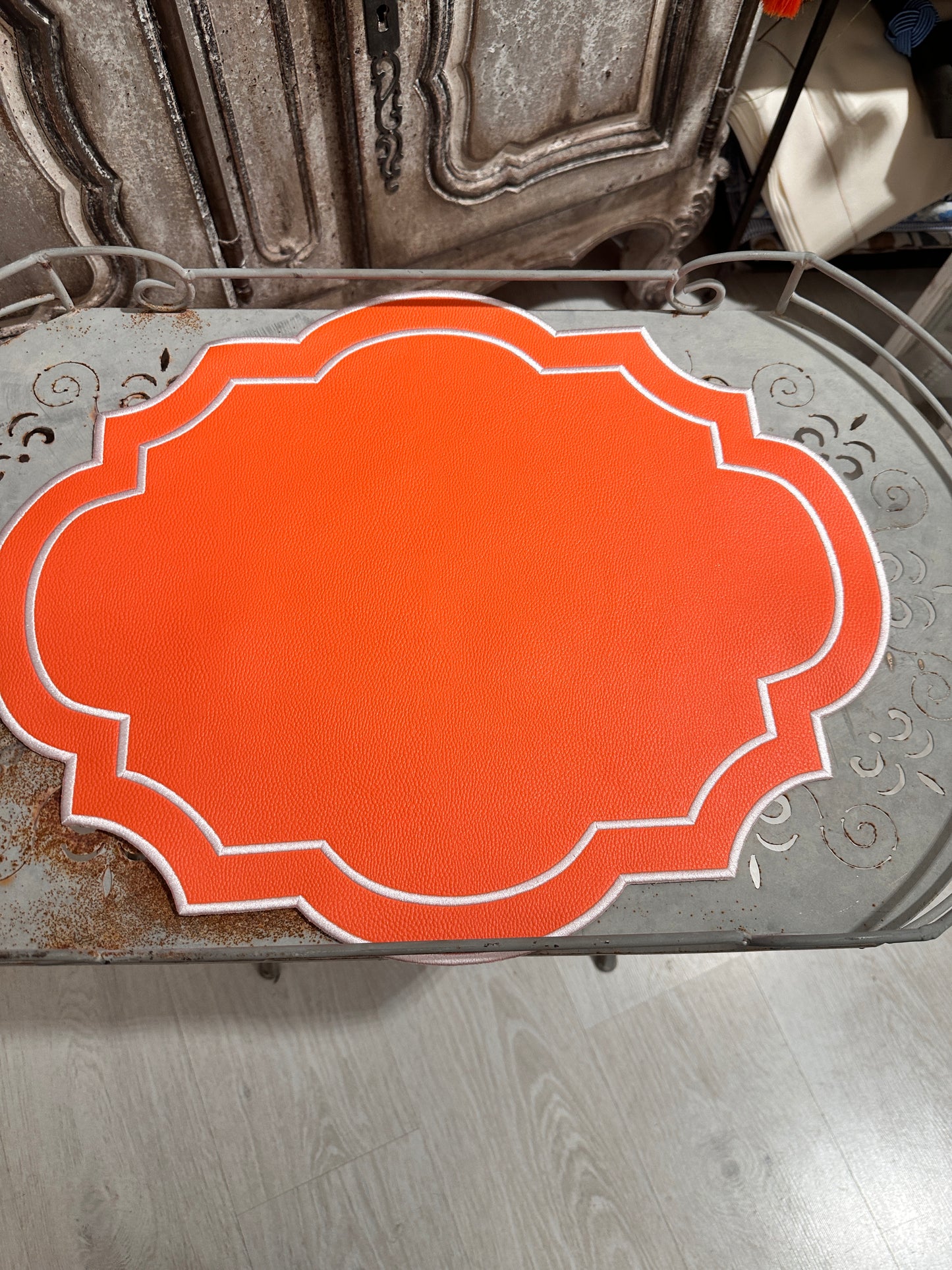 Tovaglietta Ricamata ECOPELLE Arancio Idrorepellente