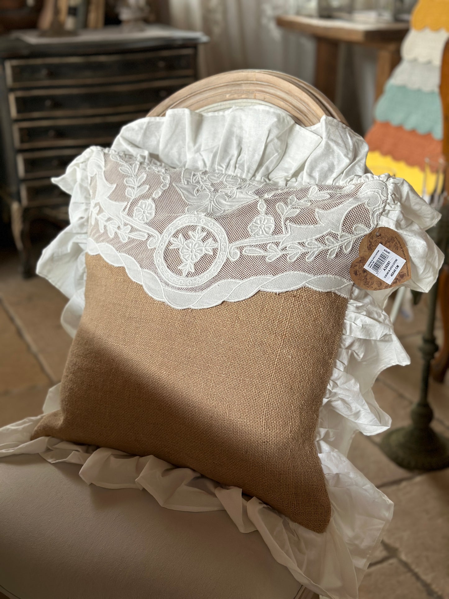 Cuscino In Juta Con Pizzo E Gala