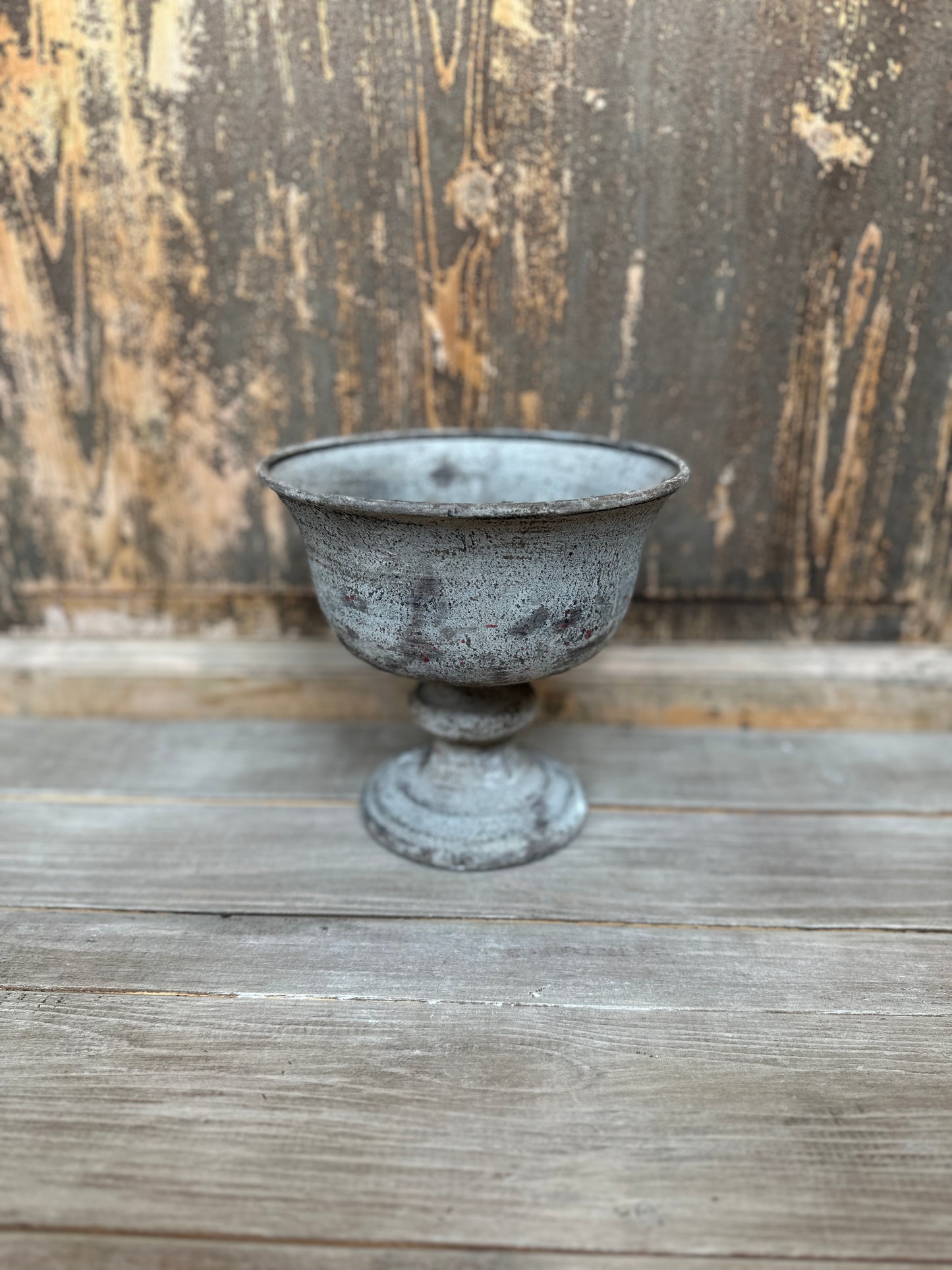 Vaso Anticato In Metallo