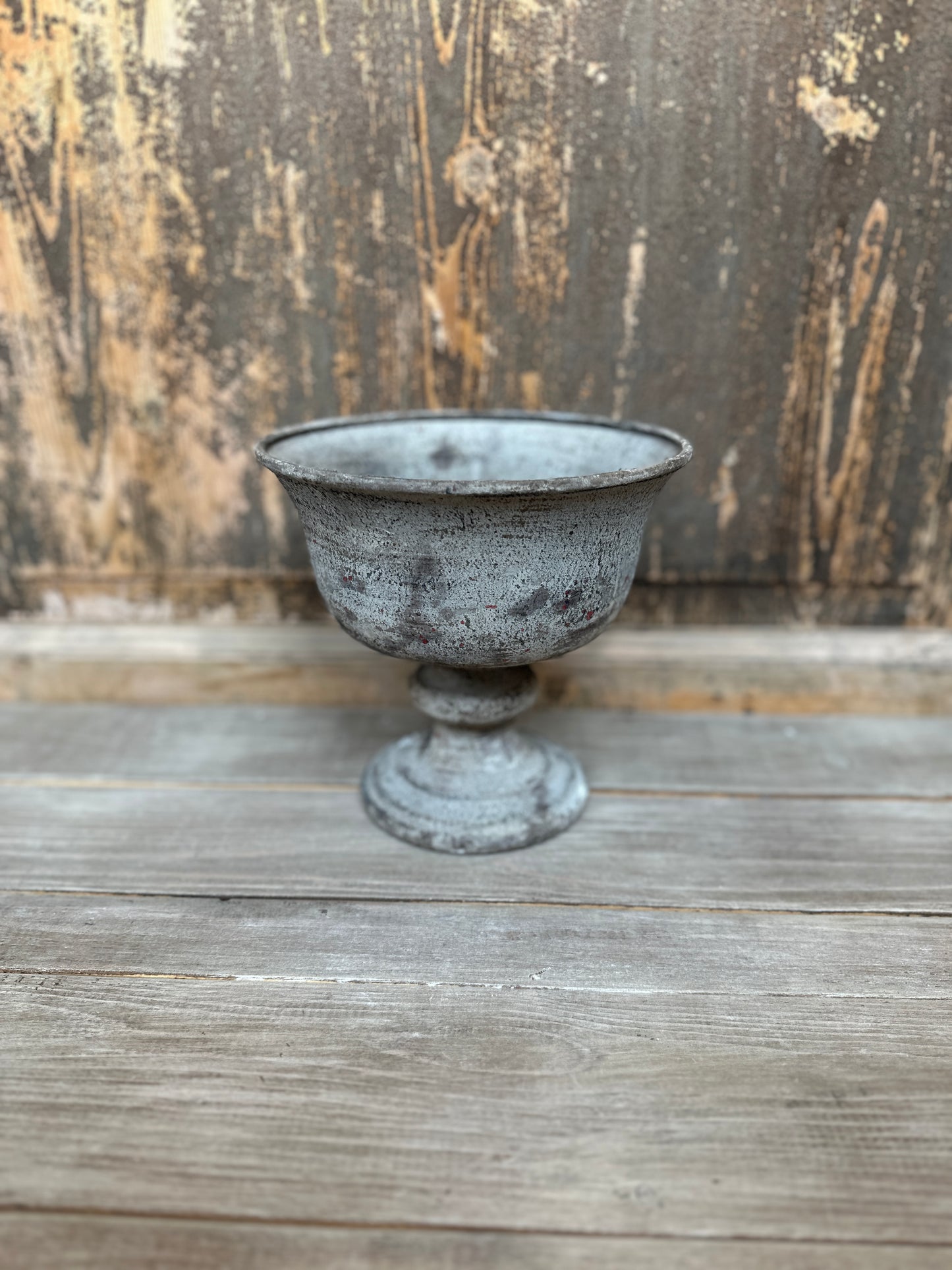 Vaso Anticato In Metallo