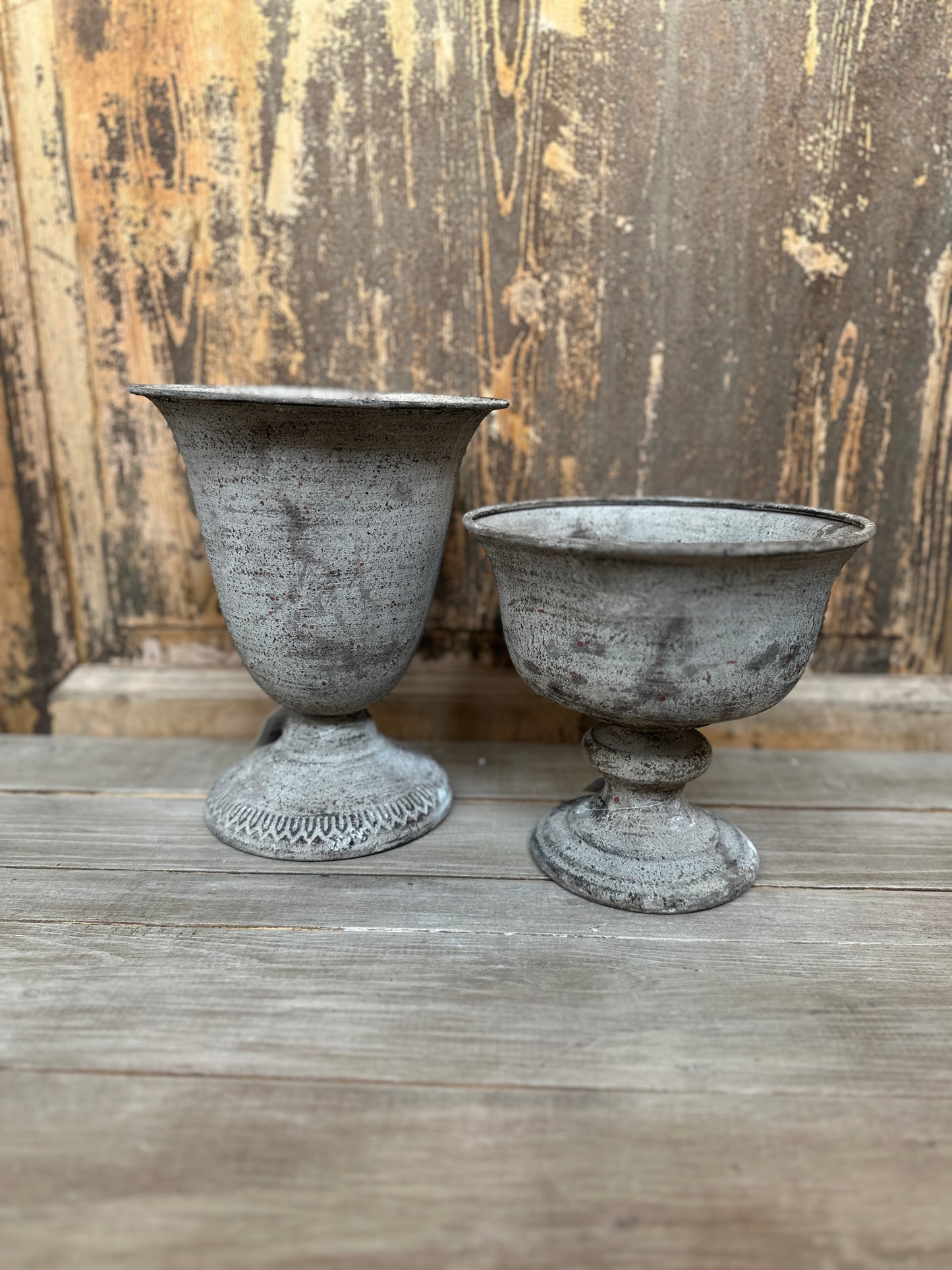 Vaso Anticato In Metallo