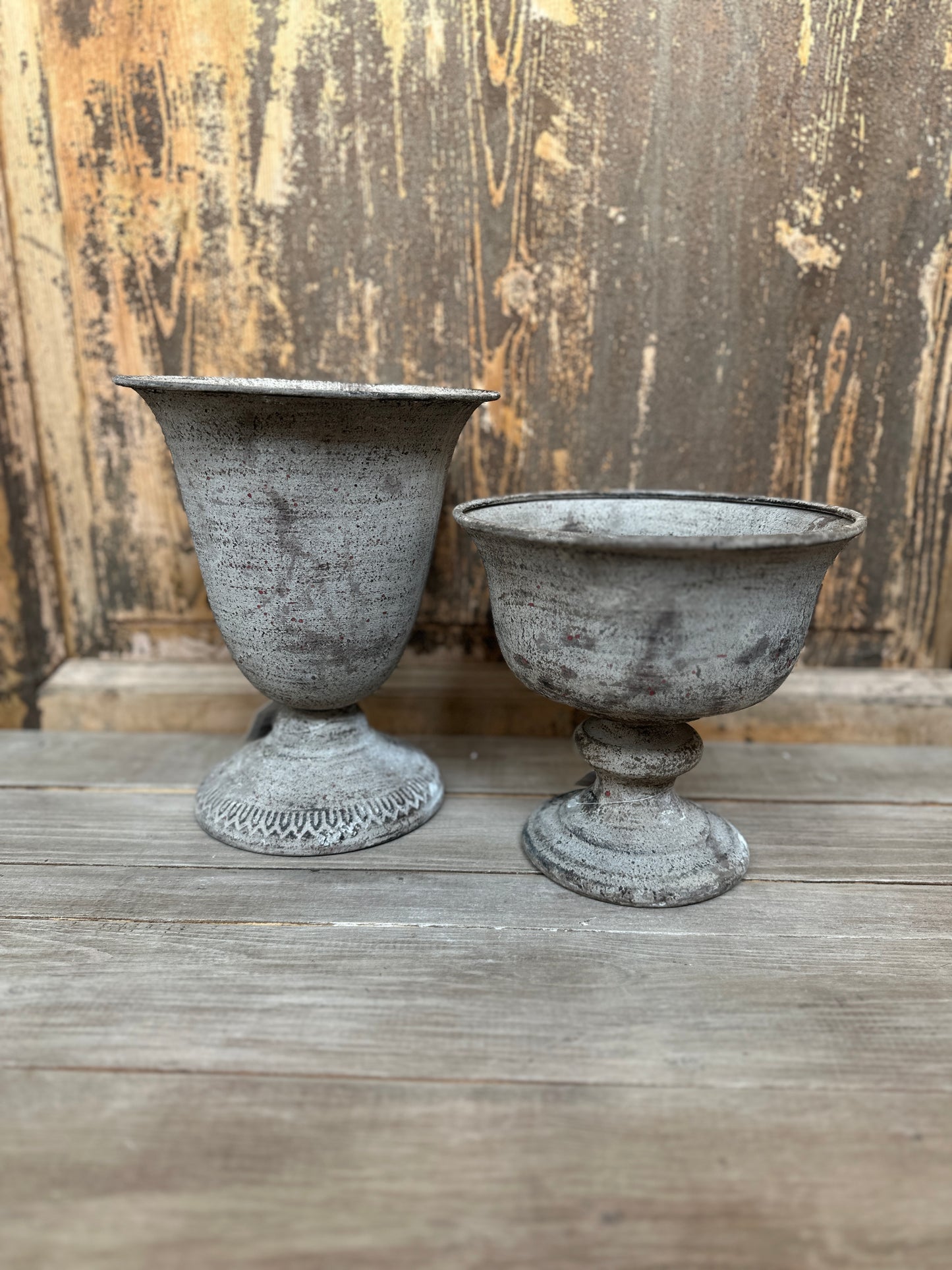 Vaso Anticato In Metallo