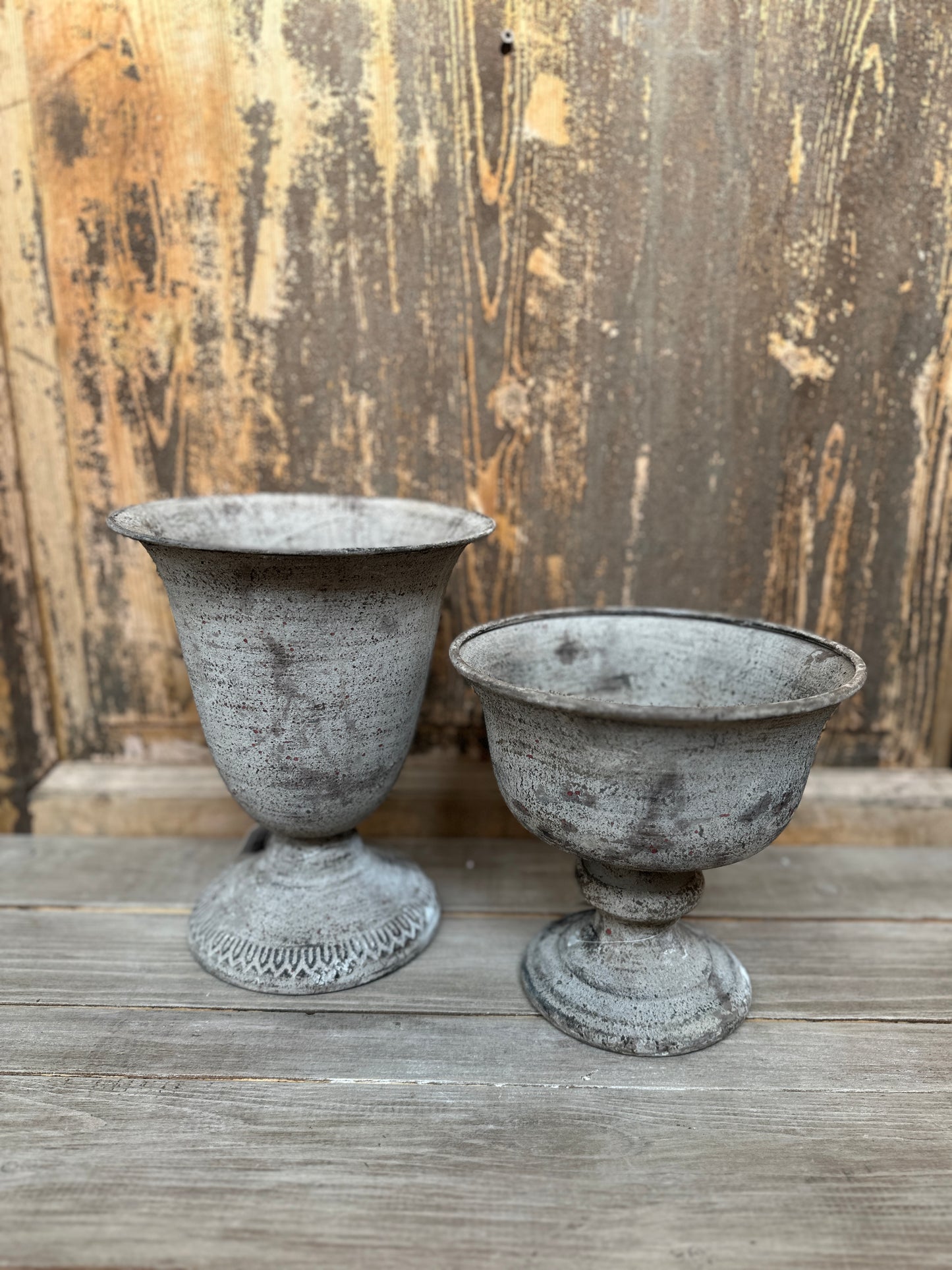 Vaso Anticato In Metallo