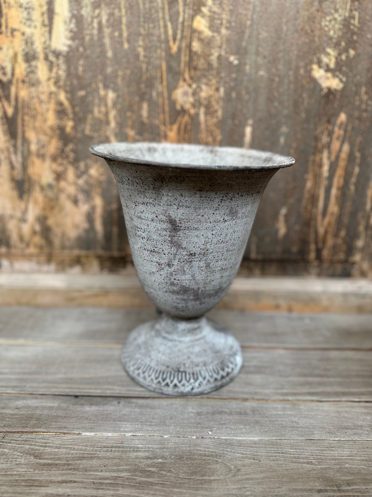 Vaso Anticato In Metallo