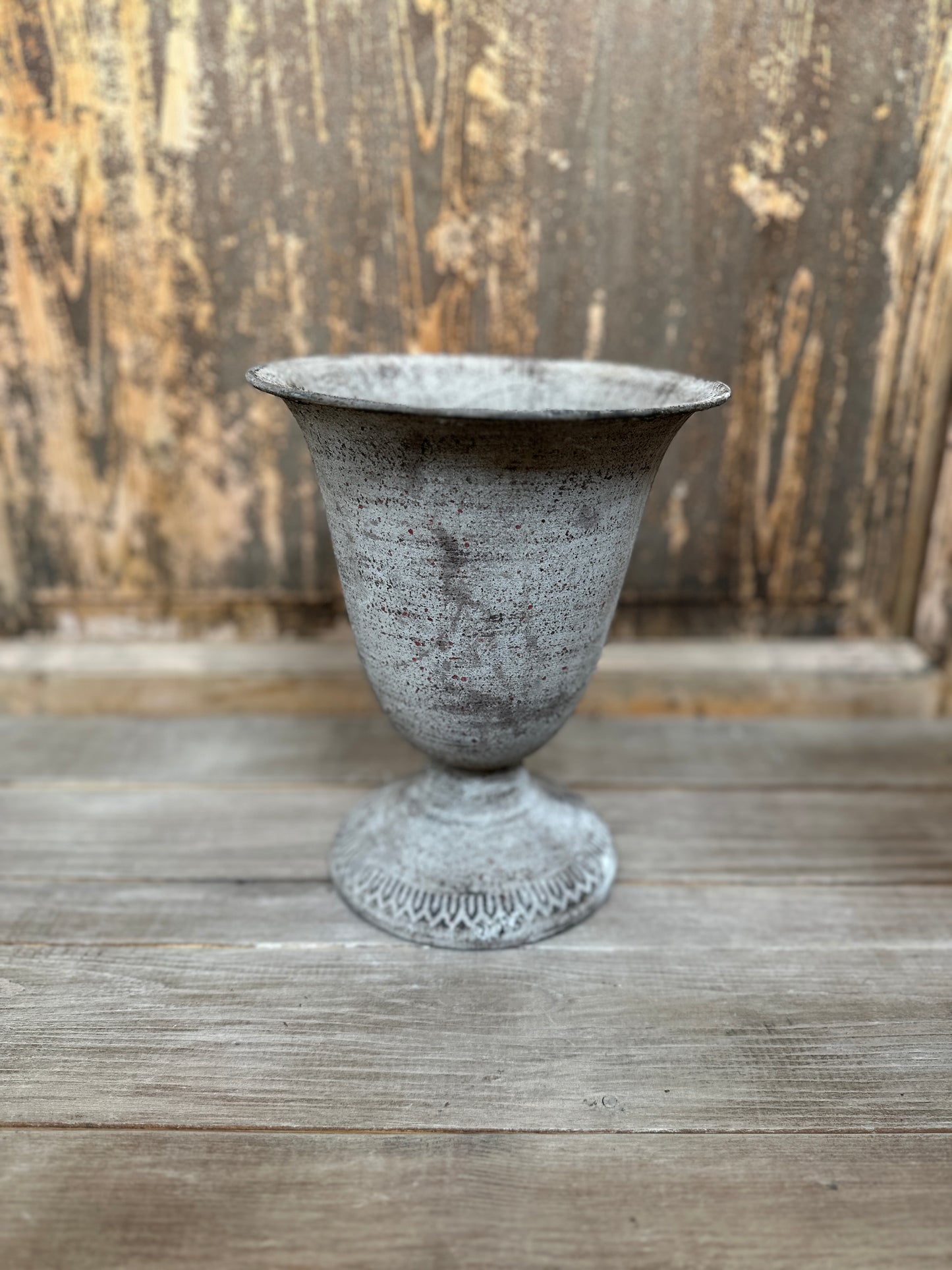 Vaso Anticato In Metallo