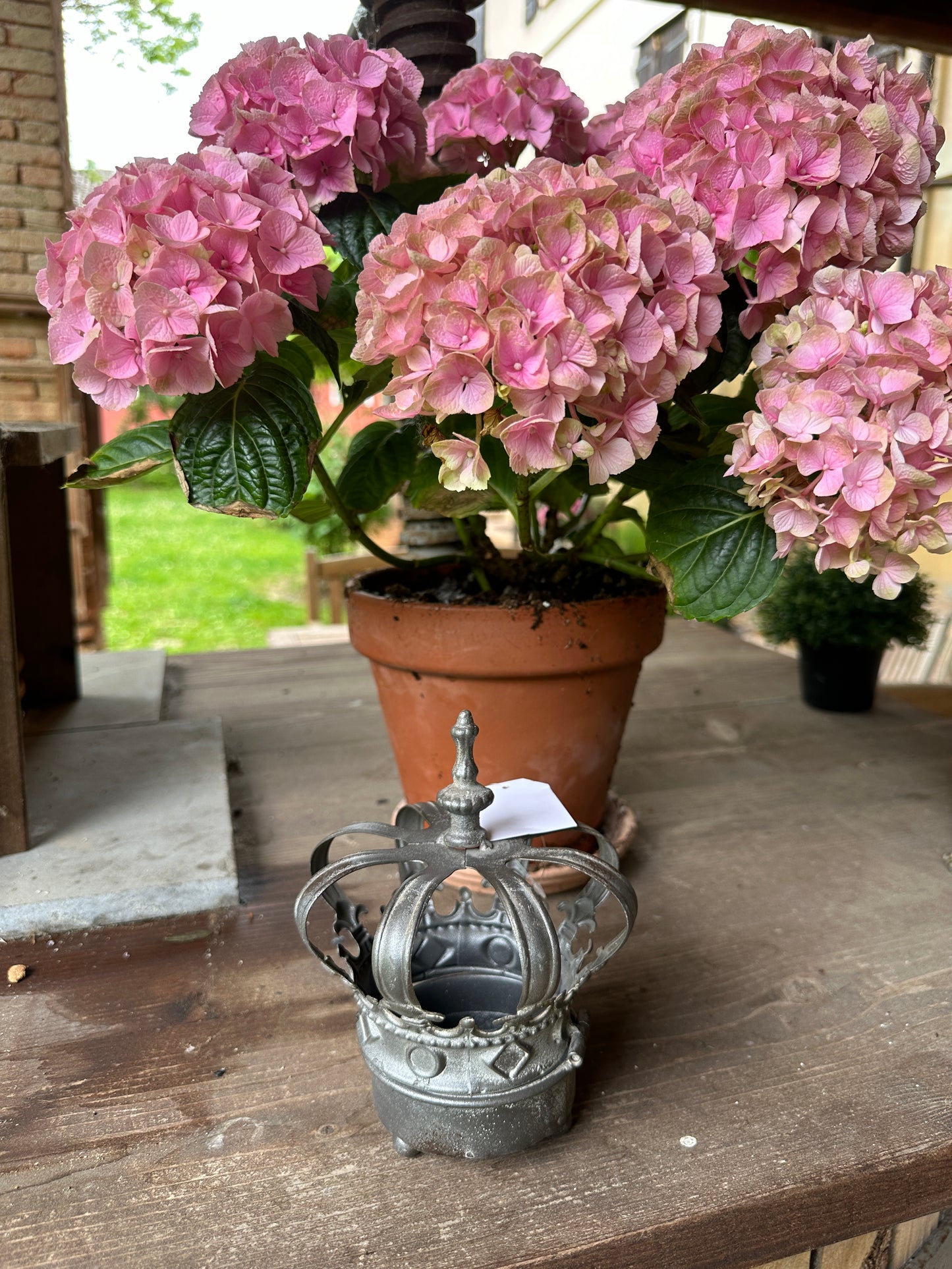 Corona Decorata Con Punta