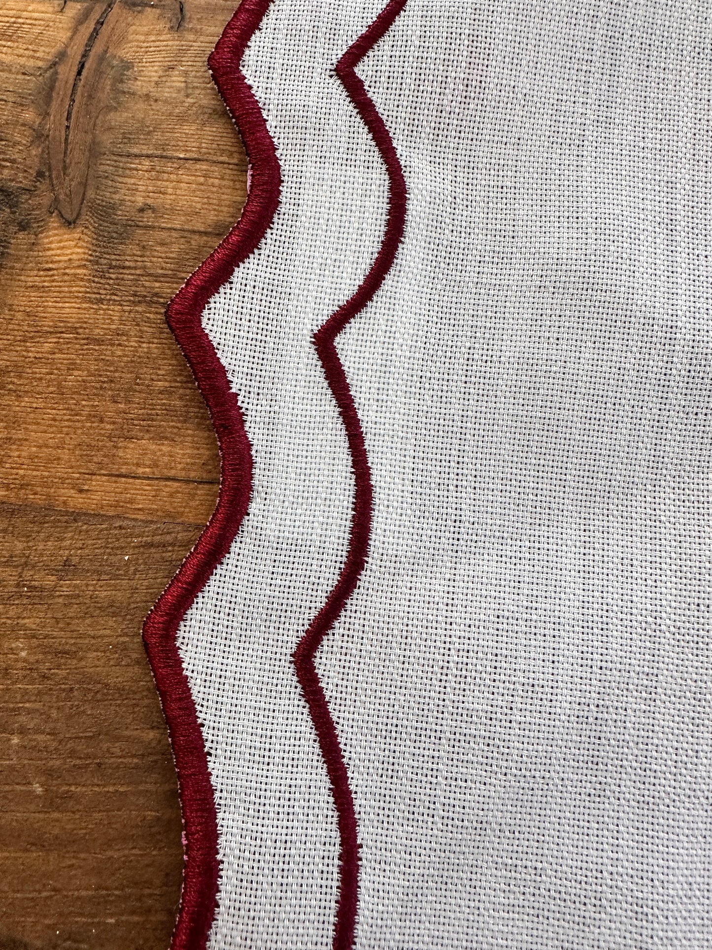 Tovaglietta Quadrata Lino Ricamata Bianco/Bordeaux