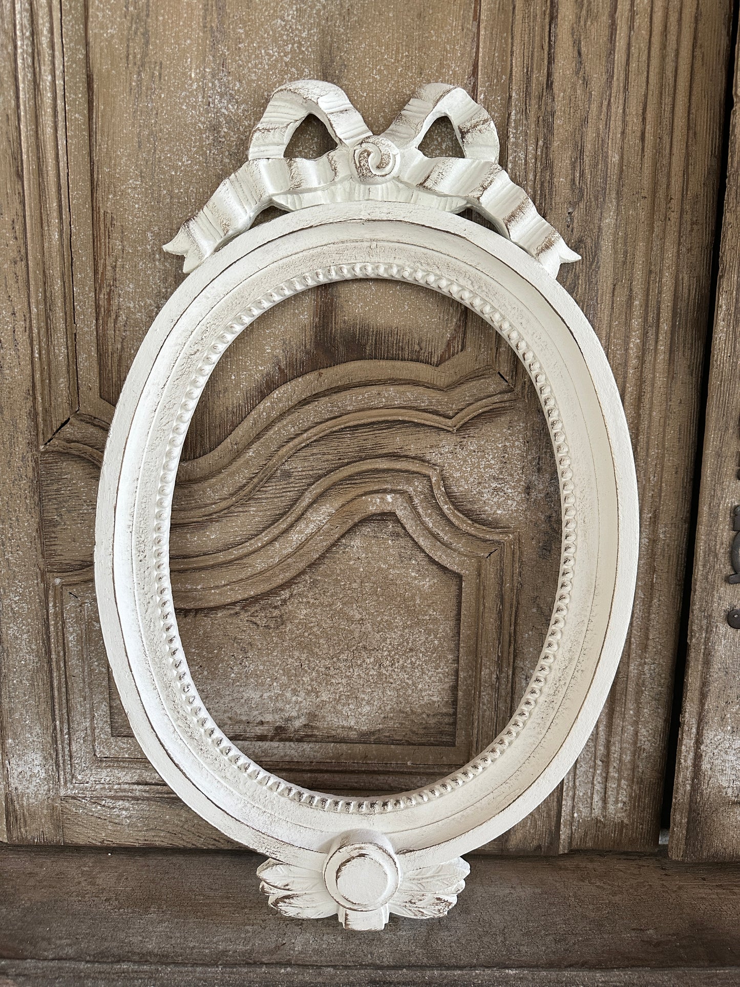 Cornice Ovale Con Fiocco