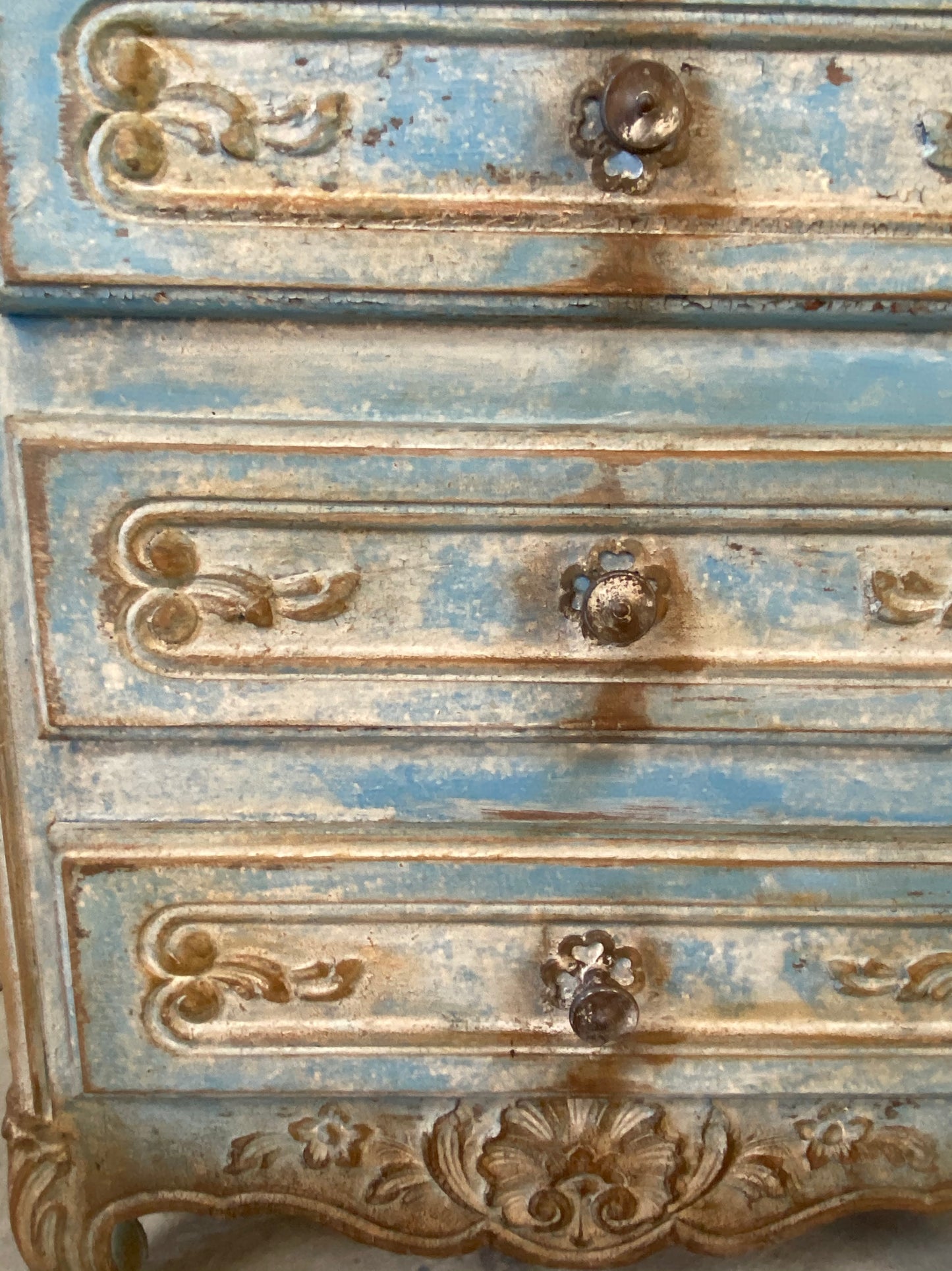 Cassettiera Provenzale Decorata
