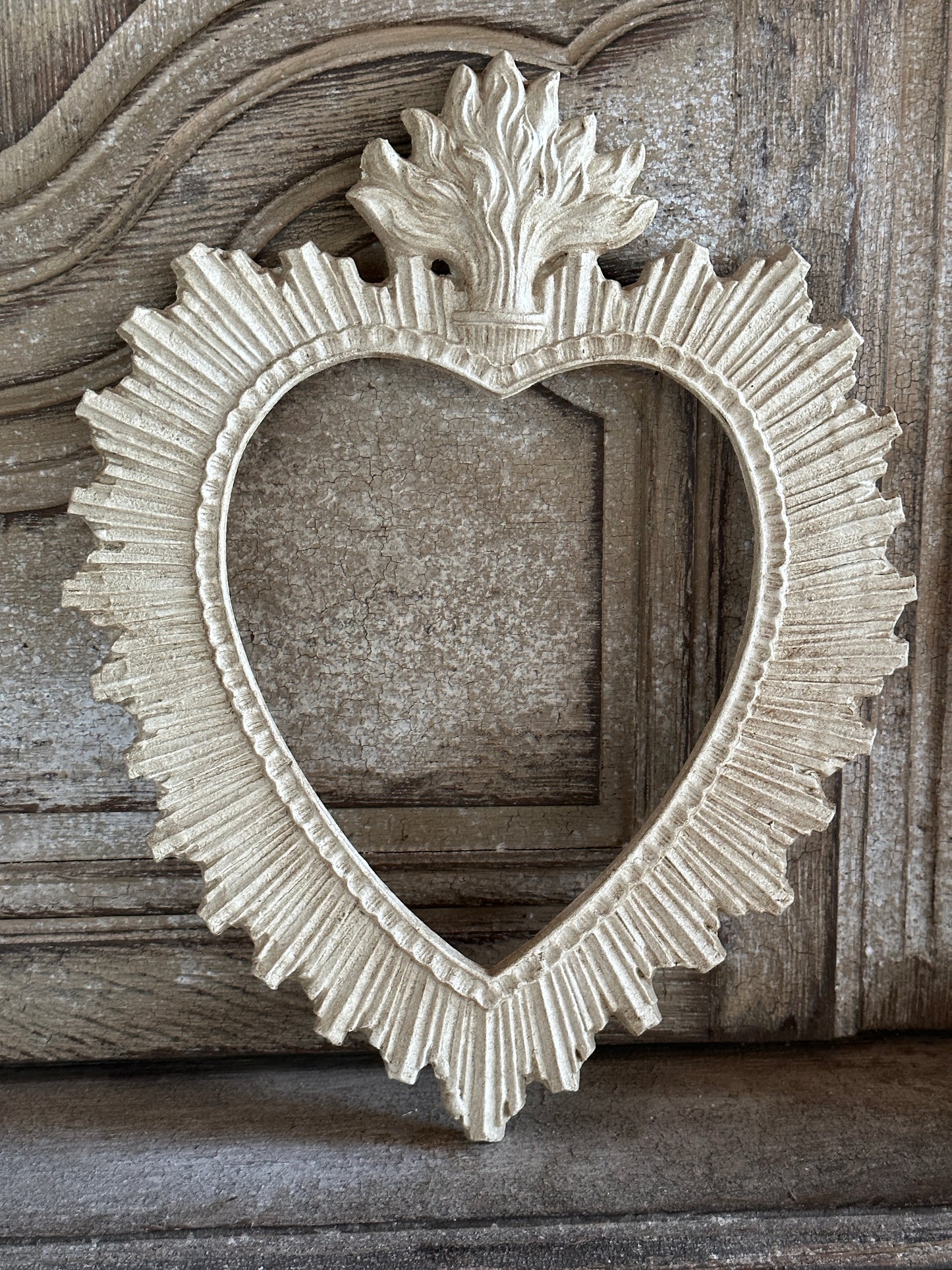 Cornice Ex-Voto