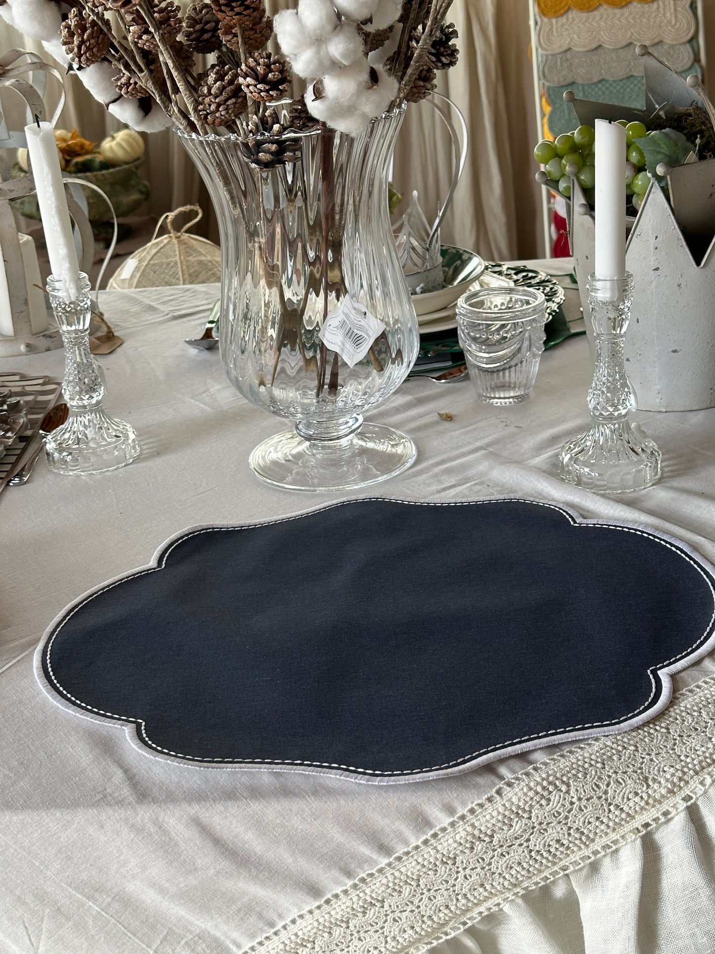 Tovaglietta Ovale Ricamata Blu/Bianco Idrorepellente