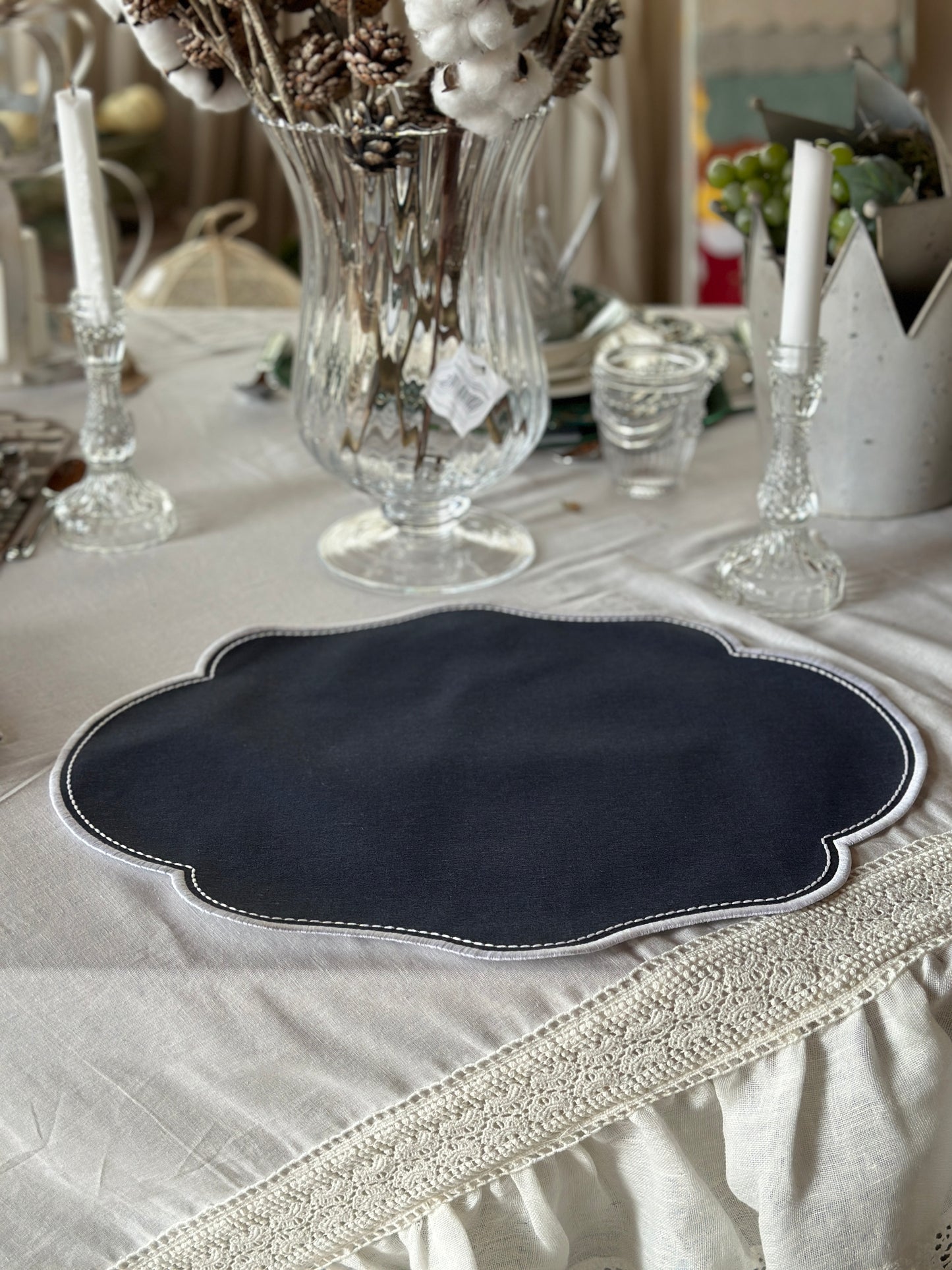 Tovaglietta Ovale Ricamata Blu/Bianco Idrorepellente