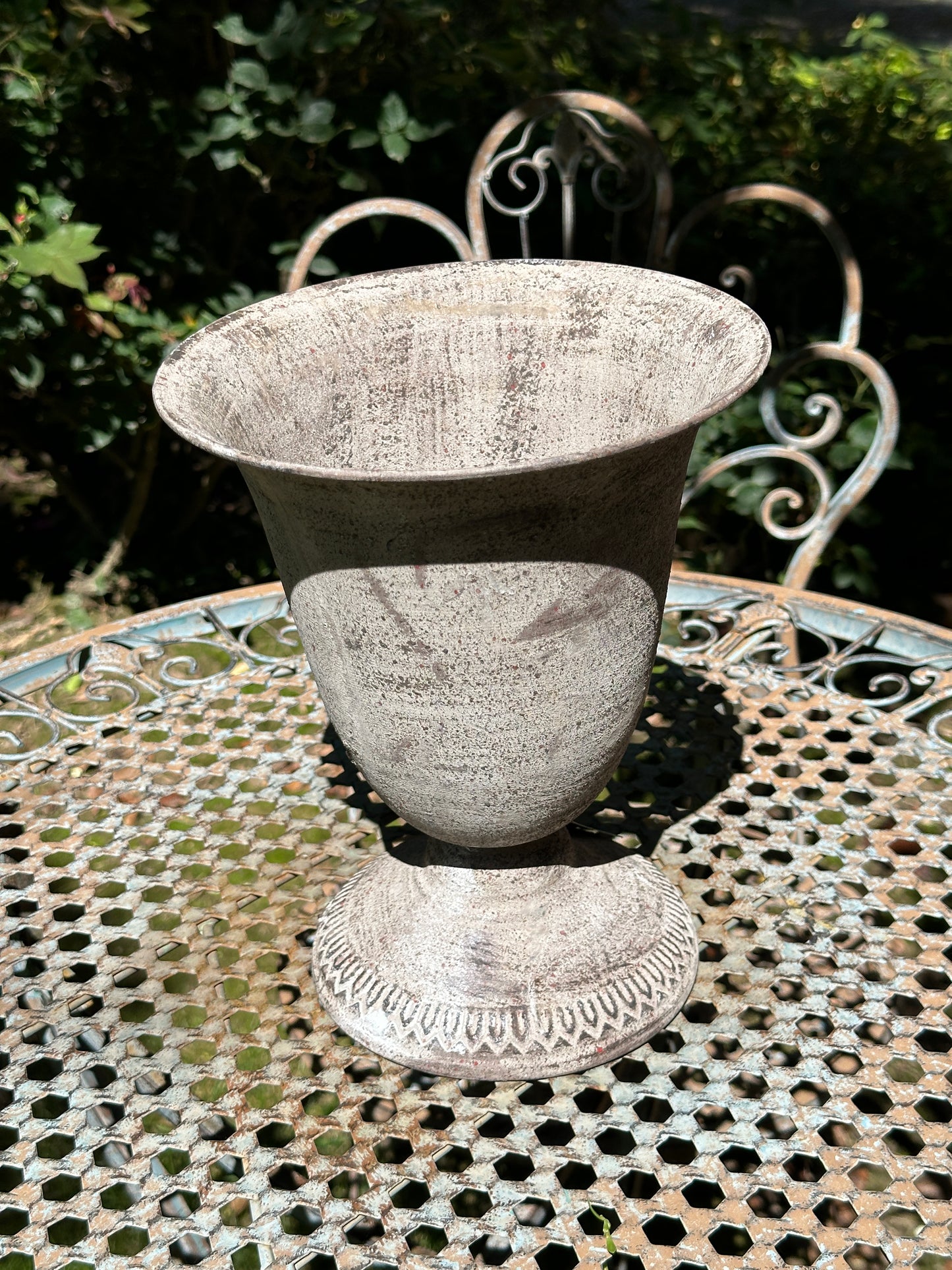 Vaso Anticato In Metallo