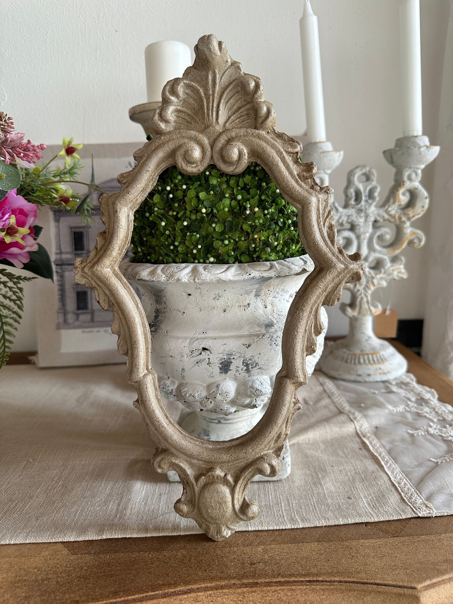 Cornice Con Punta