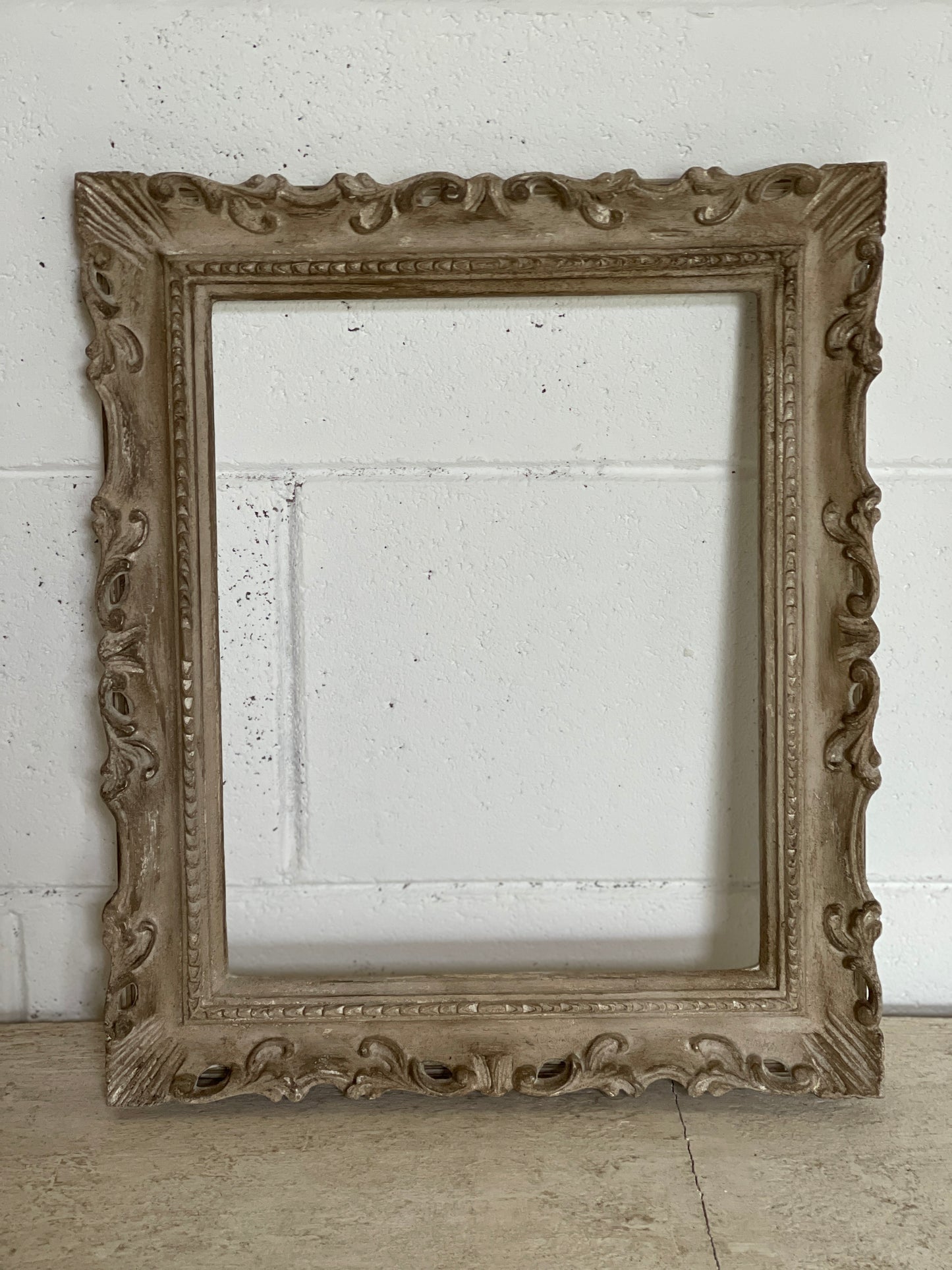 Cornice Francesina