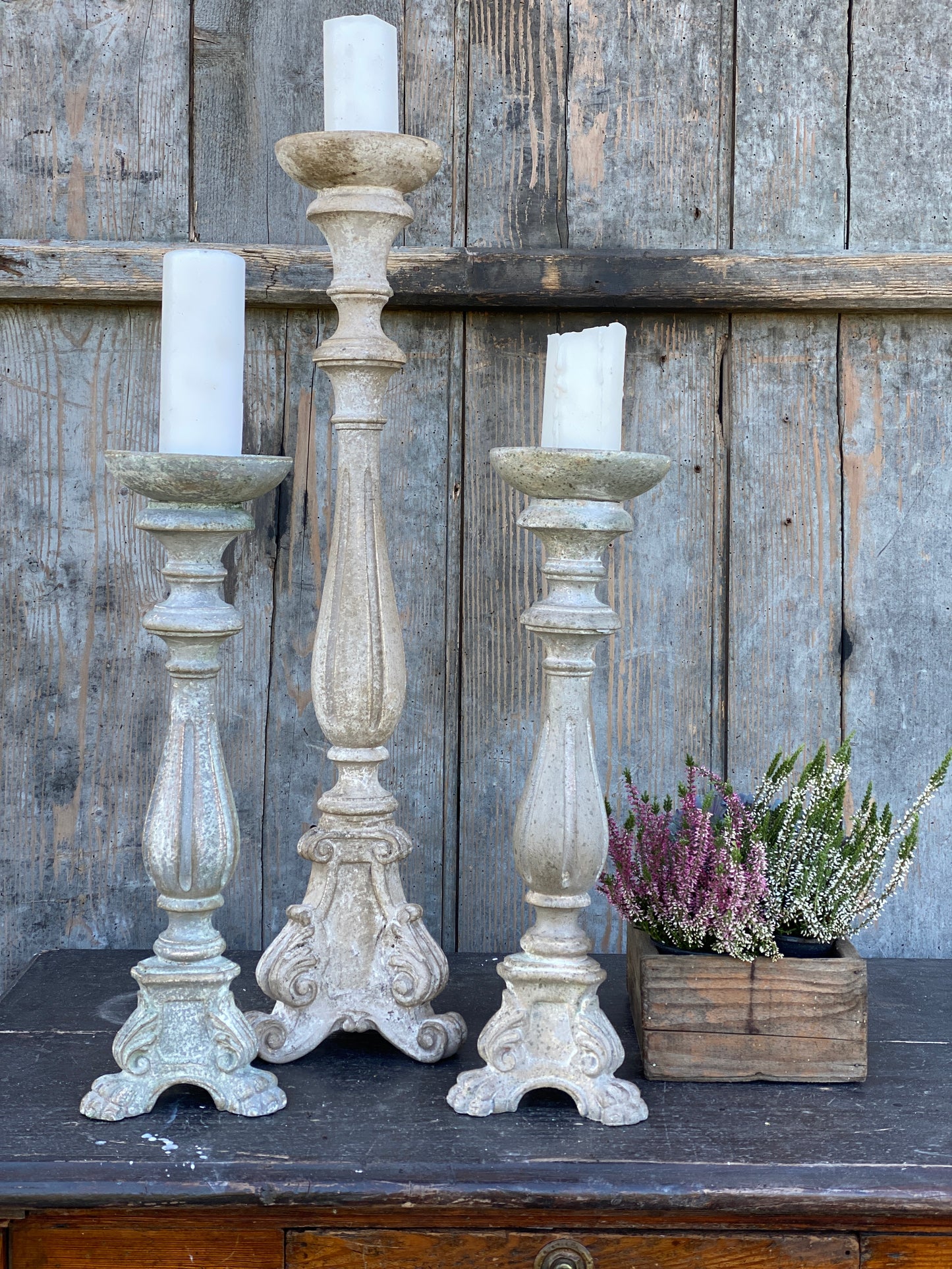 Candelabro Con Base Decorato