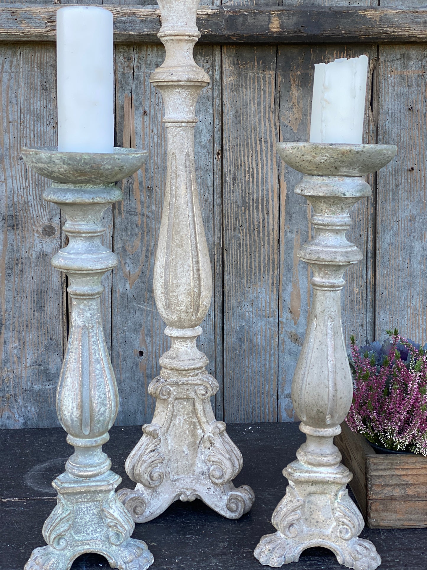 Candelabro Con Base Decorato