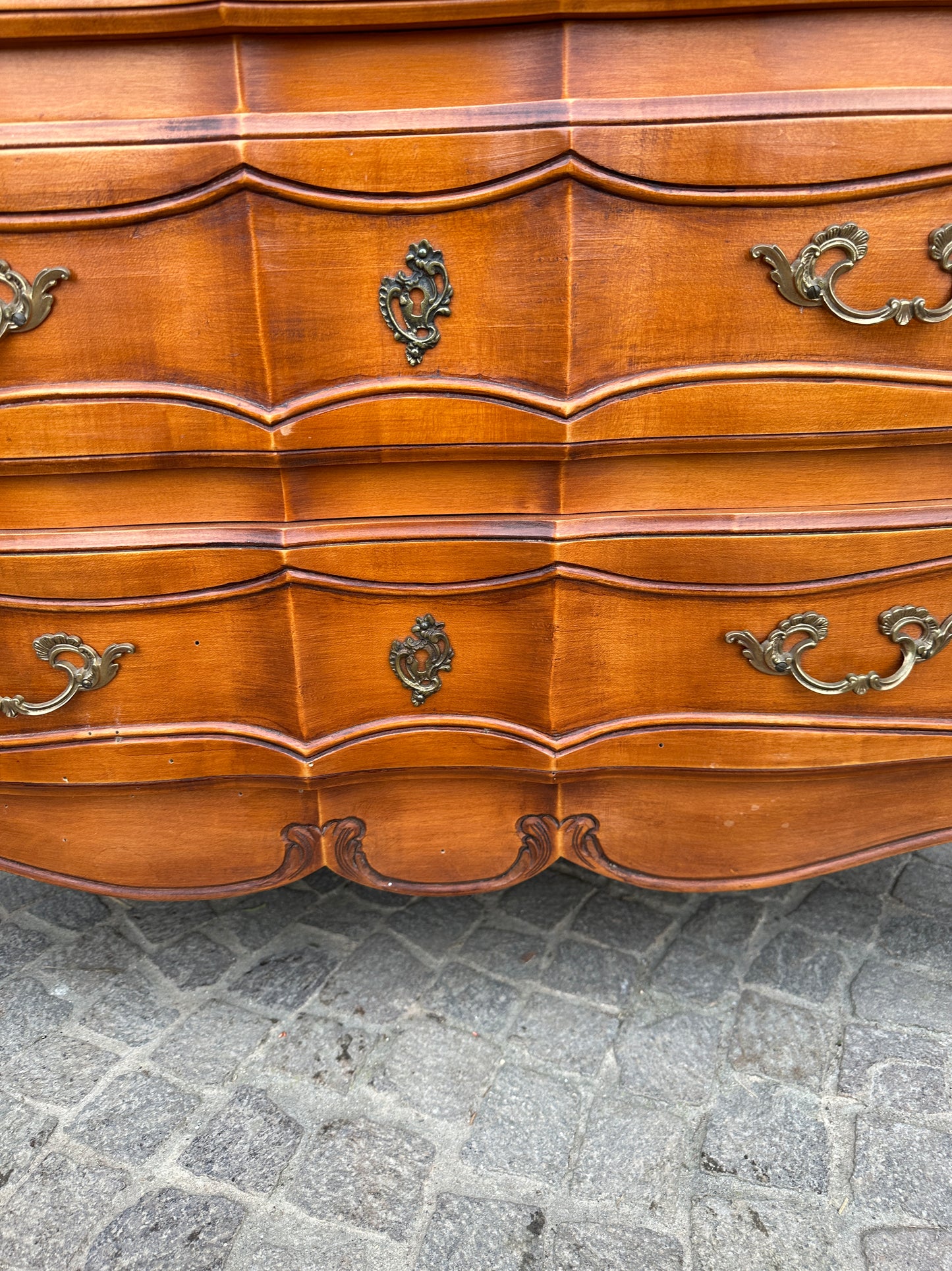 Comò Con Tre Cassetti Decorato