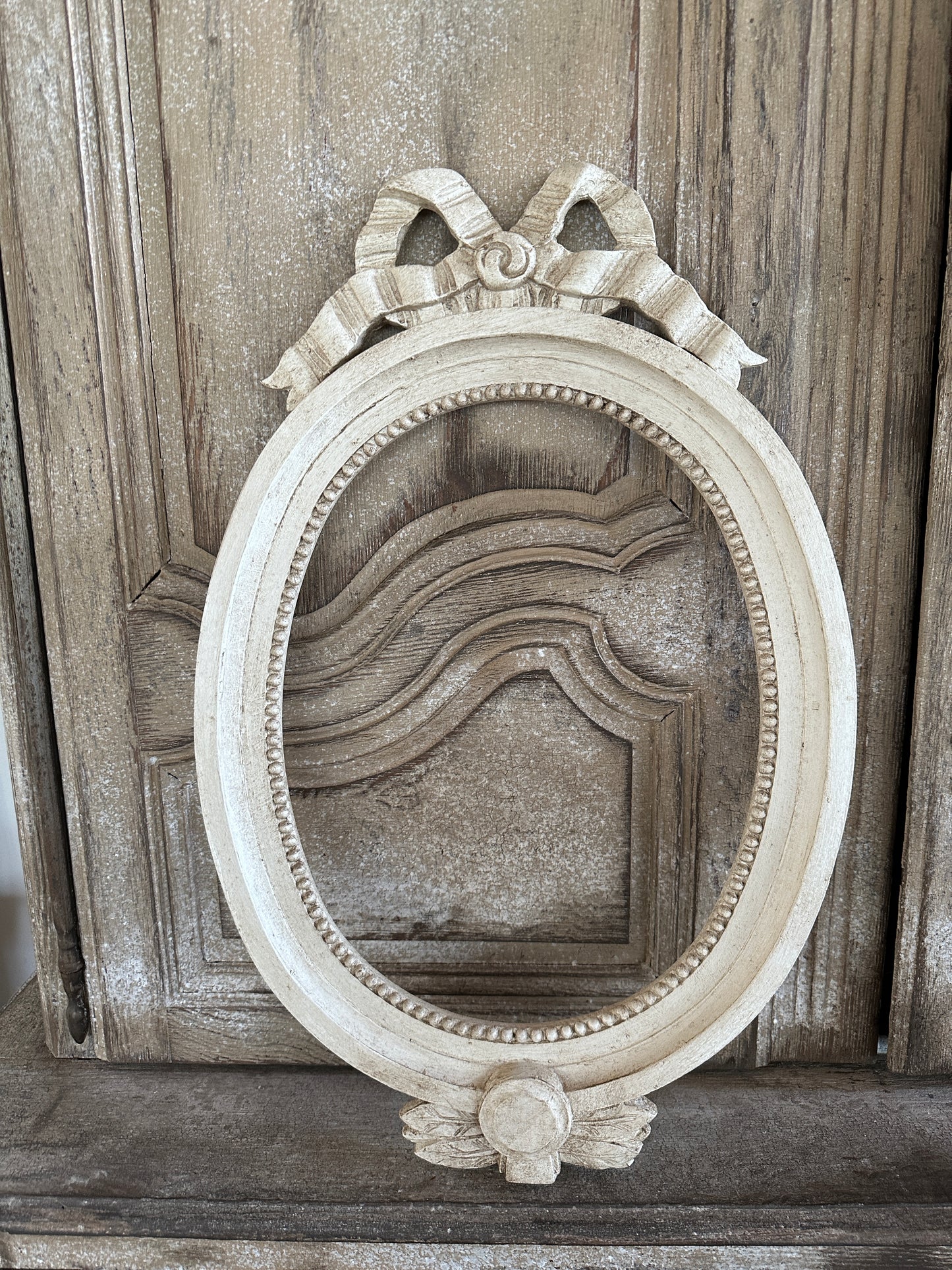 Cornice Ovale Con Fiocco