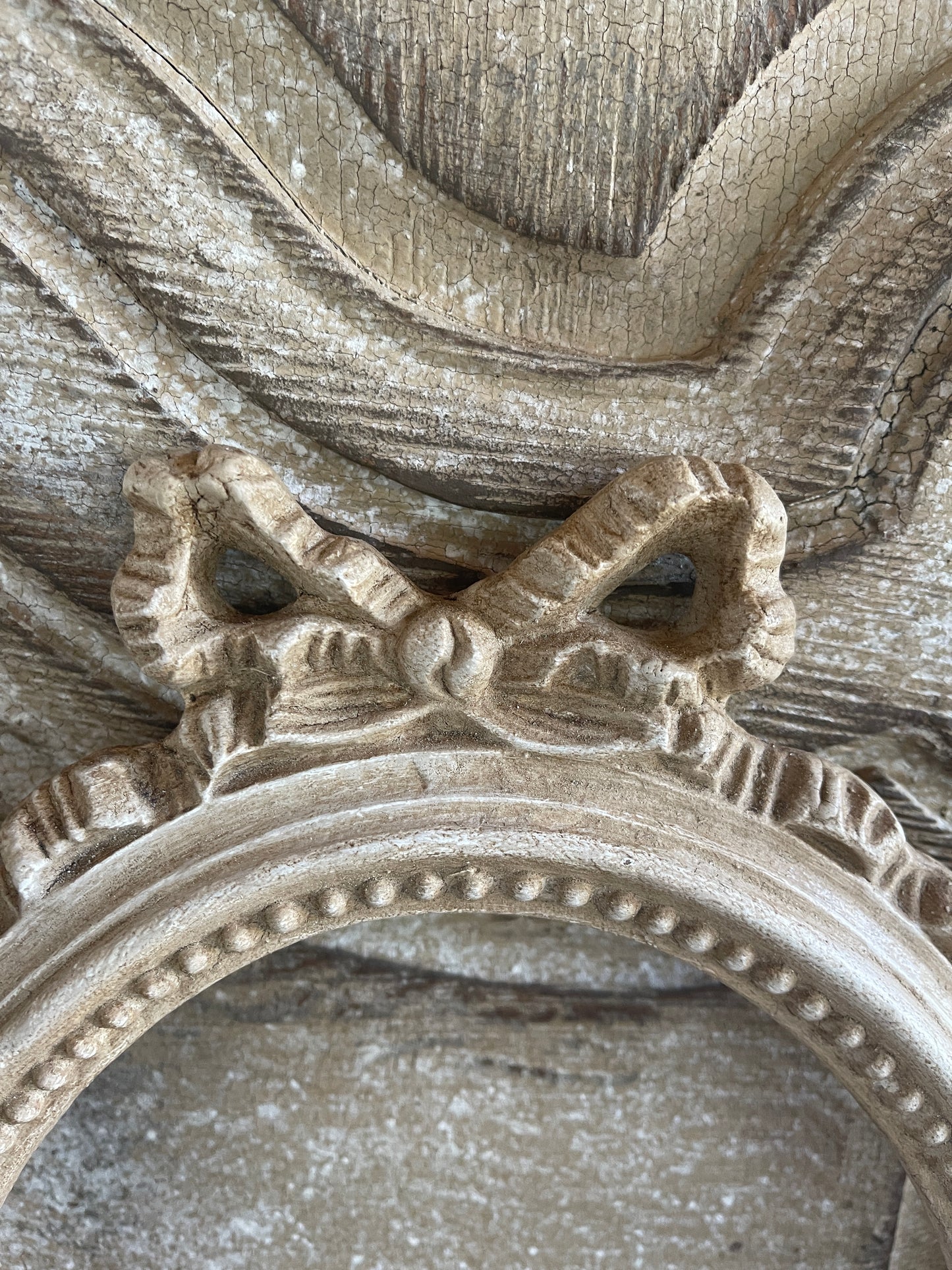 Cornice Nodo D'Amore Ovale Verticale