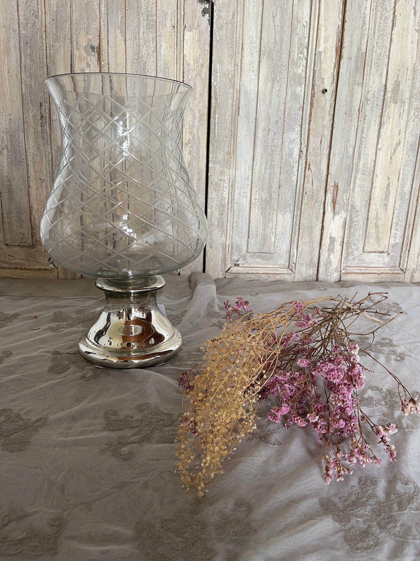 Vaso Decorato Con Piedistallo Liscio Argento