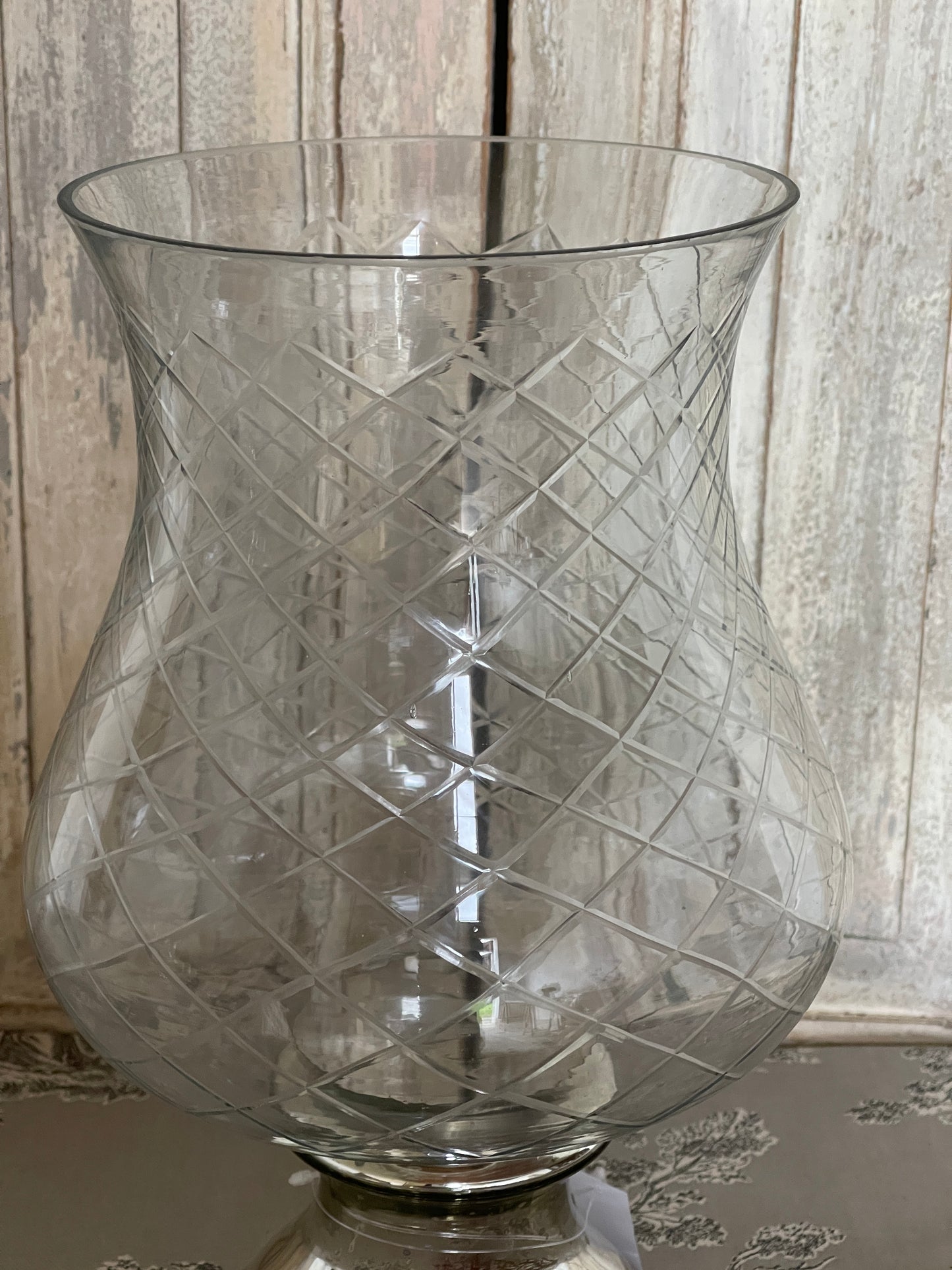 Vaso Decorato Con Piedistallo Liscio Argento