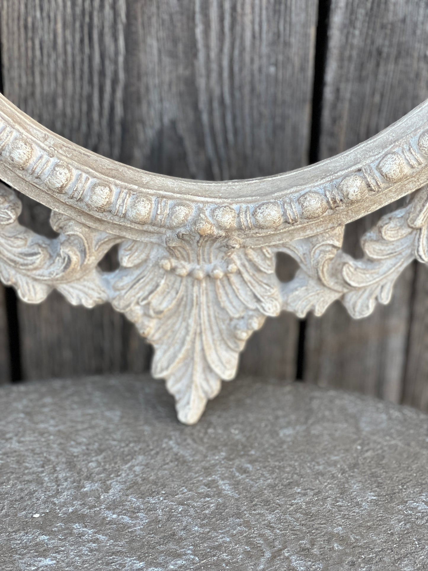 Cornice Ovale Decorata Con Fregio e Fiori