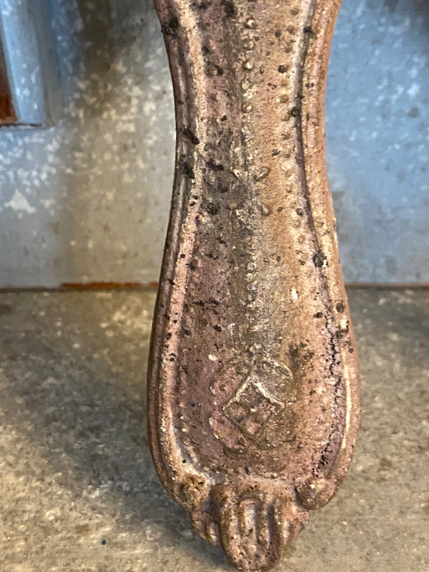 Specchio Con Manico Con Punta Decorata