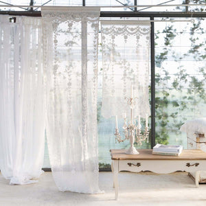 Tenda Finestra Con Passanti E Fiori