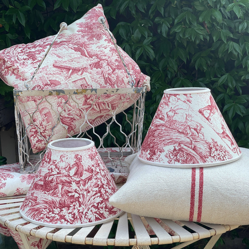 Paralume A Cono Per Lampada In Toile De Jouy Rosso