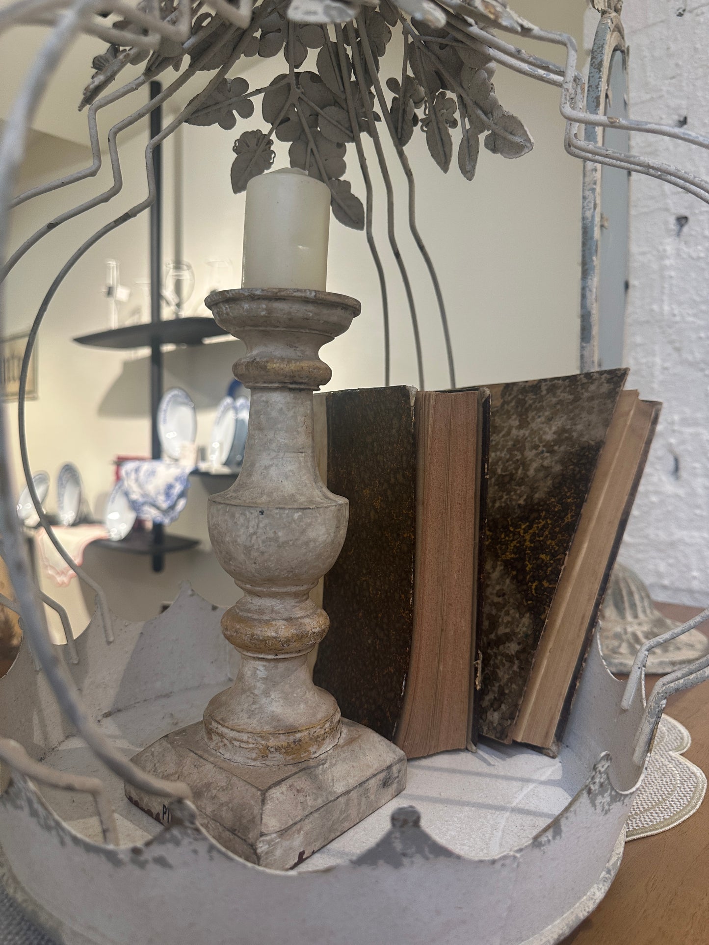 Candelabro In Legno Panna Anticato